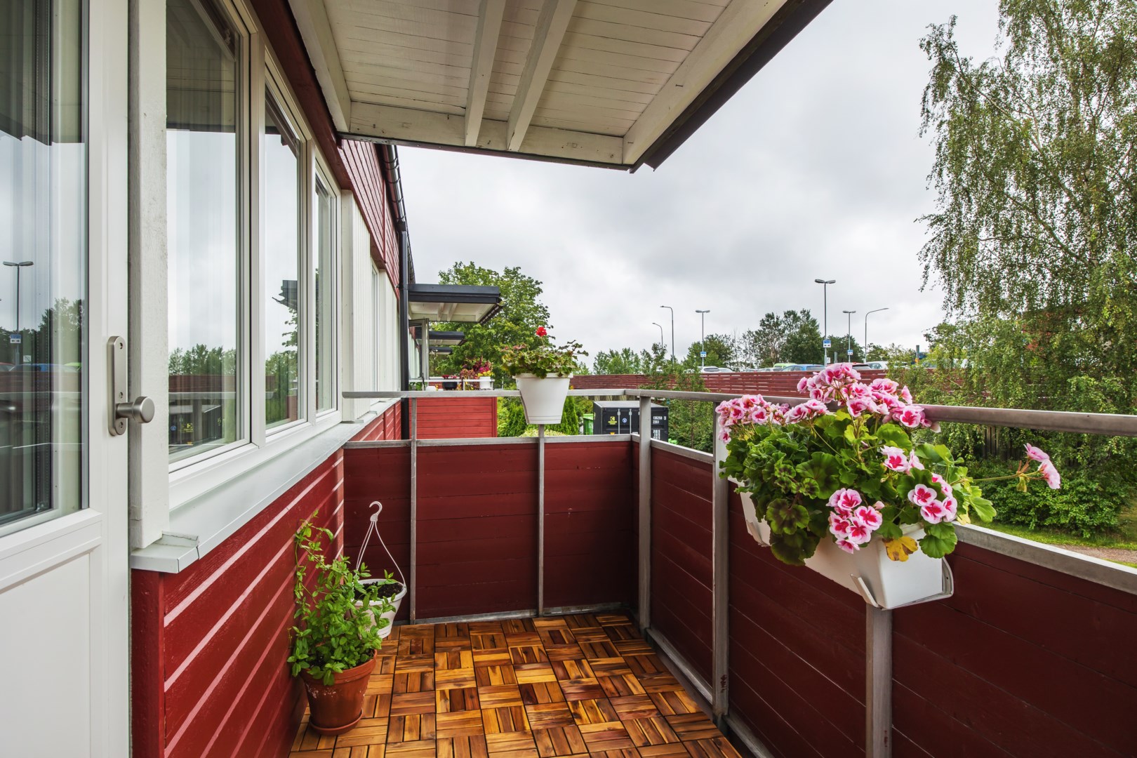 Bostadsbild från Ljuskärrsvägen 111, Såld i Ljuskärrsberget - Saltsjöbaden, Nacka