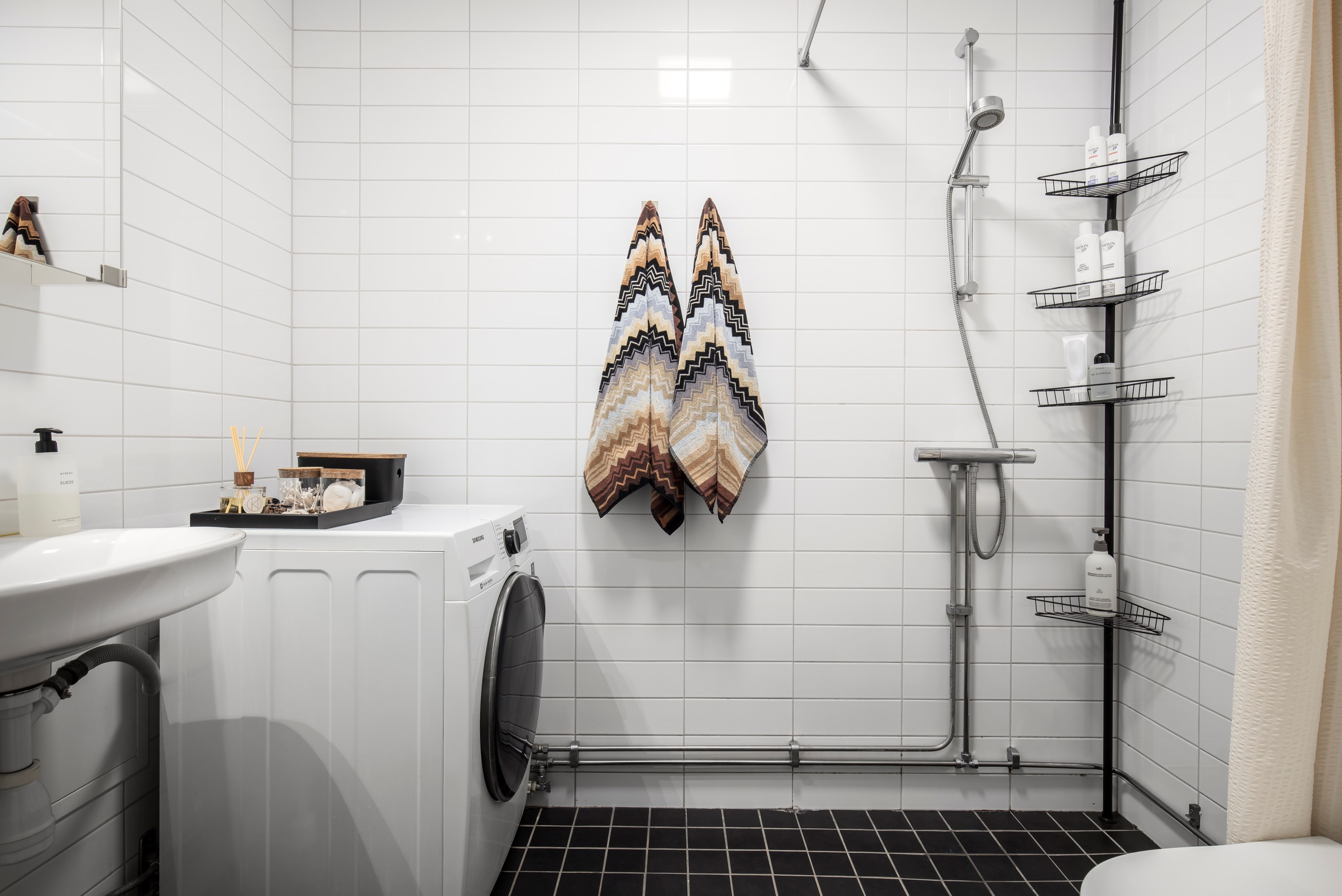 Bostadsbild från Arvid Tydéns allé 4, 6tr, Såld i Västra skogen, Solna