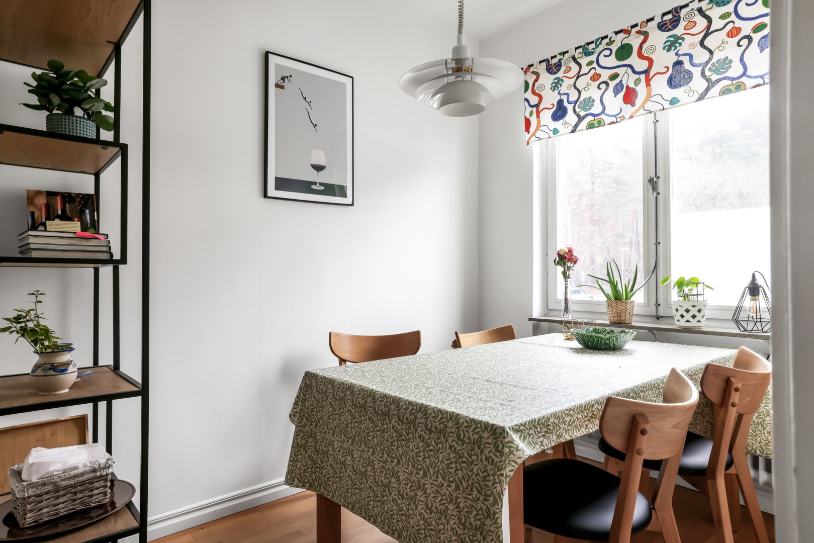 Bostadsbild från Norbyvägen 71B, Såld i Sommarro, Uppsala