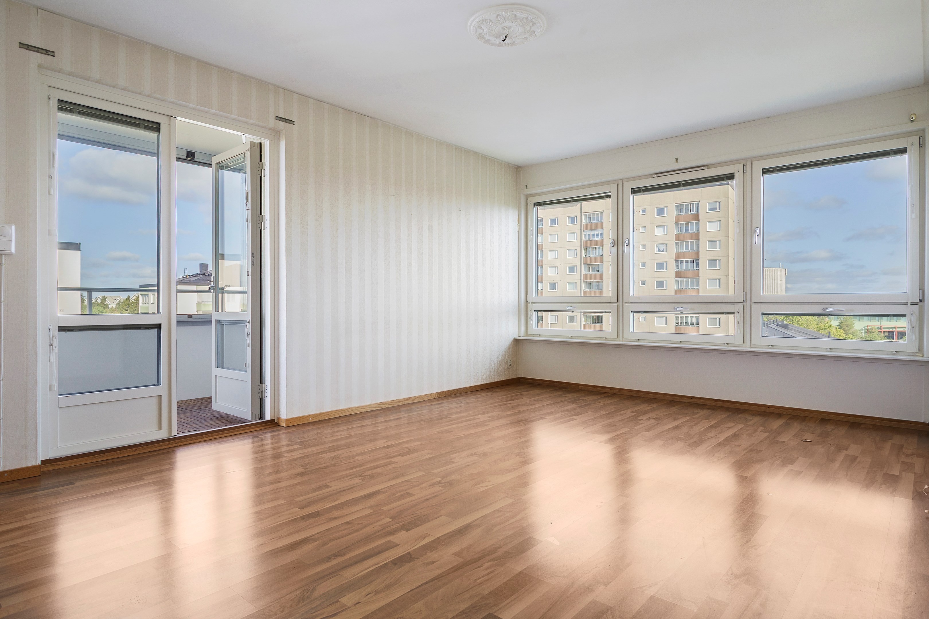 Bostadsbild från Edinsvägen 8, 6 tr, Såld i Ektorp, Nacka