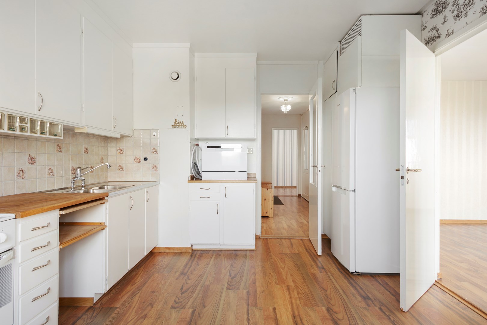 Bostadsbild från Edinsvägen 8, 6 tr, Såld i Ektorp, Nacka