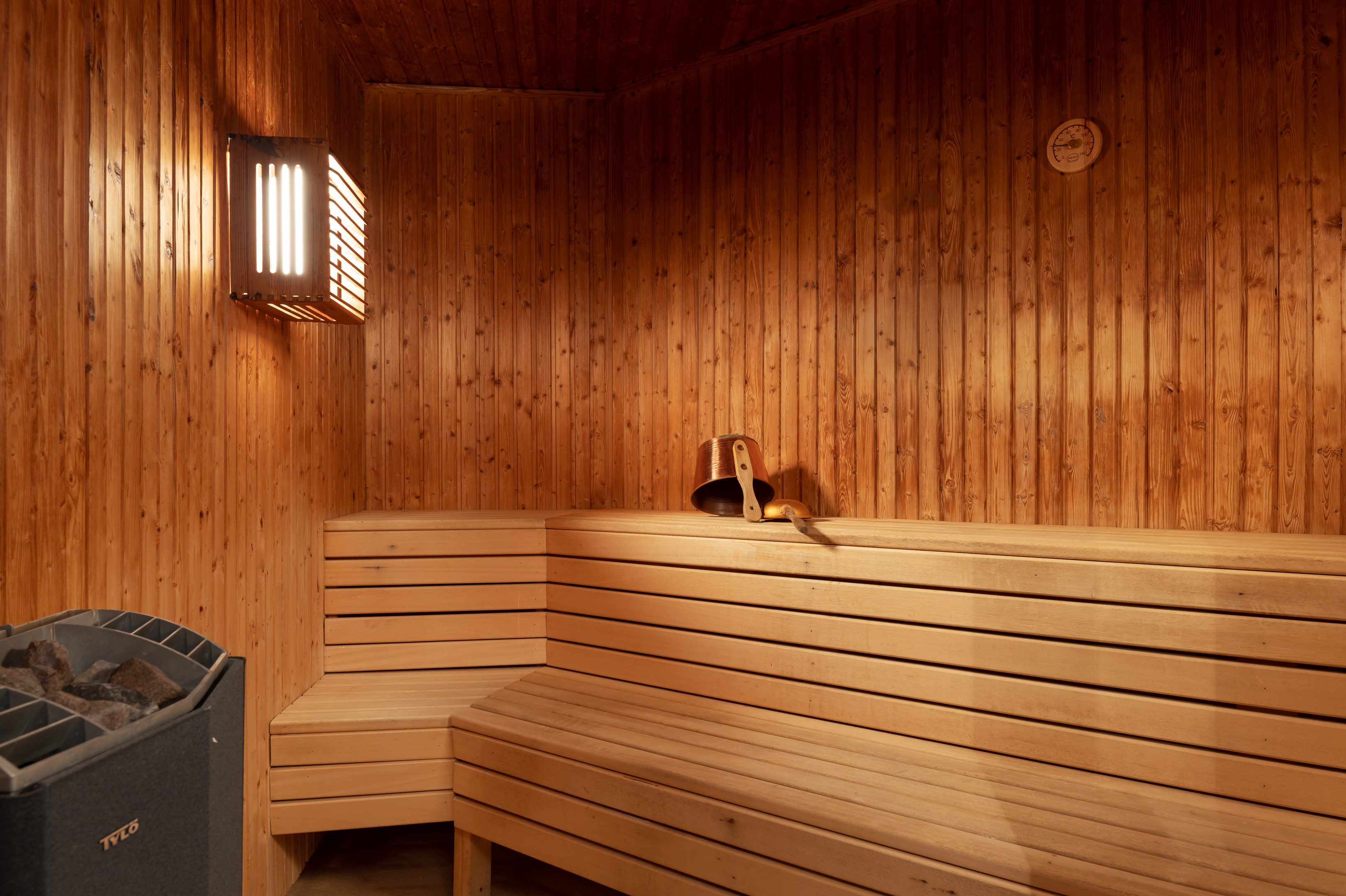 Bastu med dusch och relax