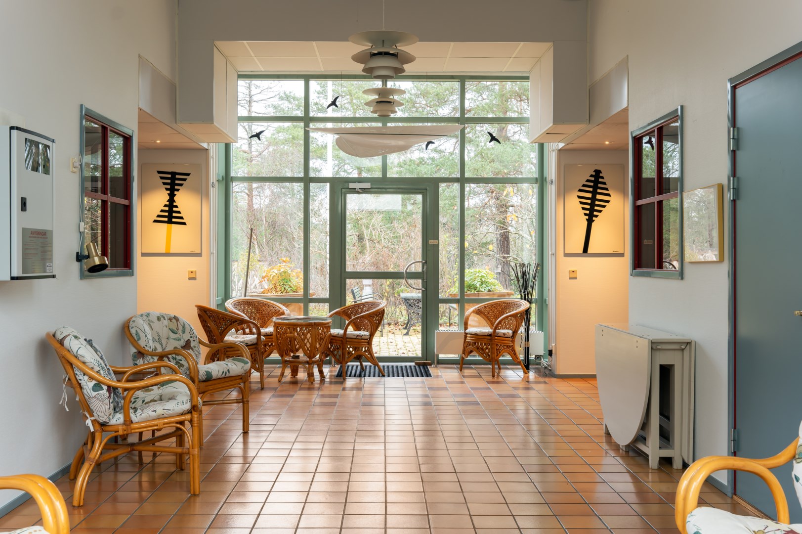 Utgång till innergård