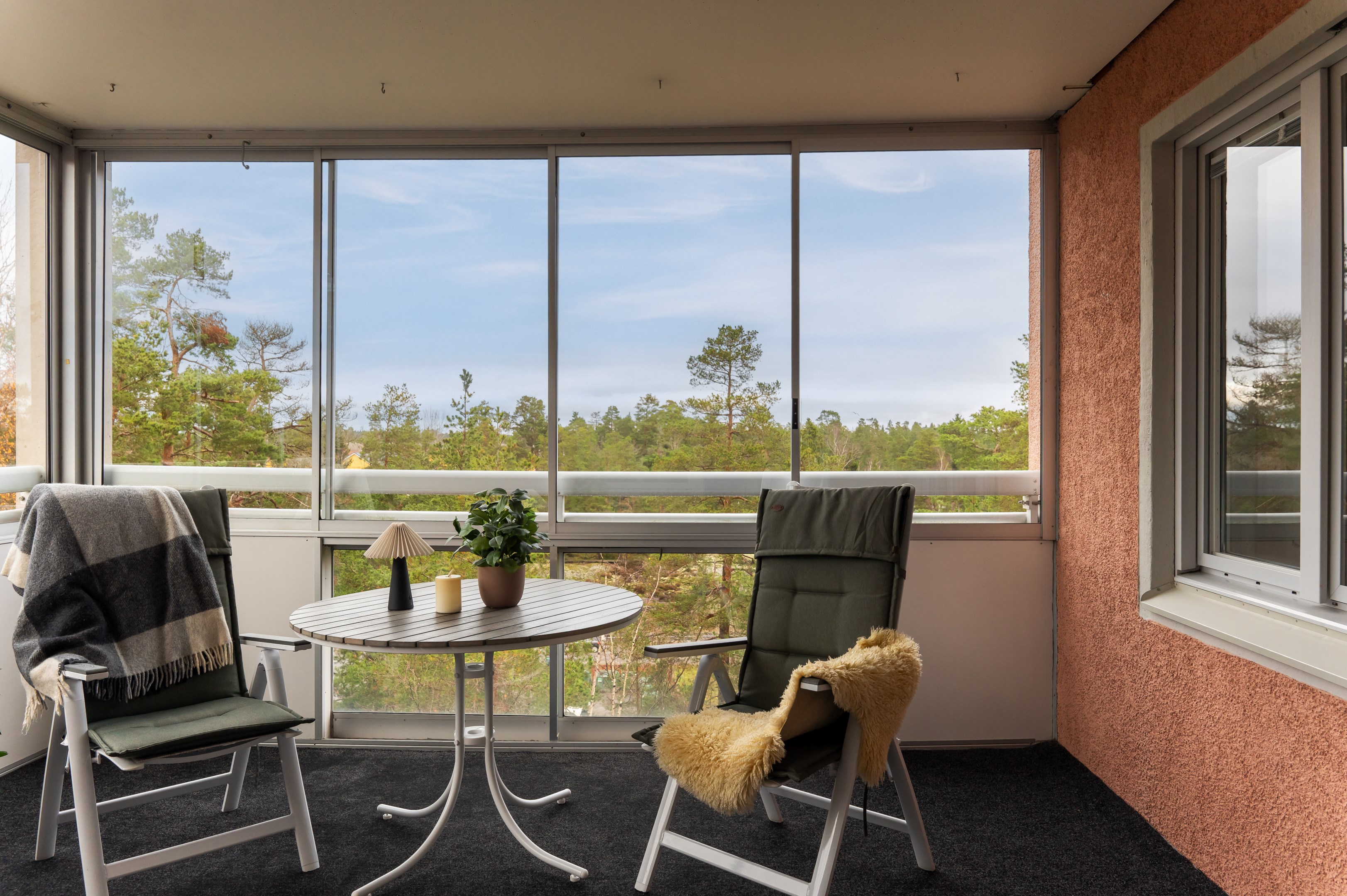 Bostadsbild från Bergmossevägen 6, Såld i Gustavsberg - Holmviksskogen, Värmdö