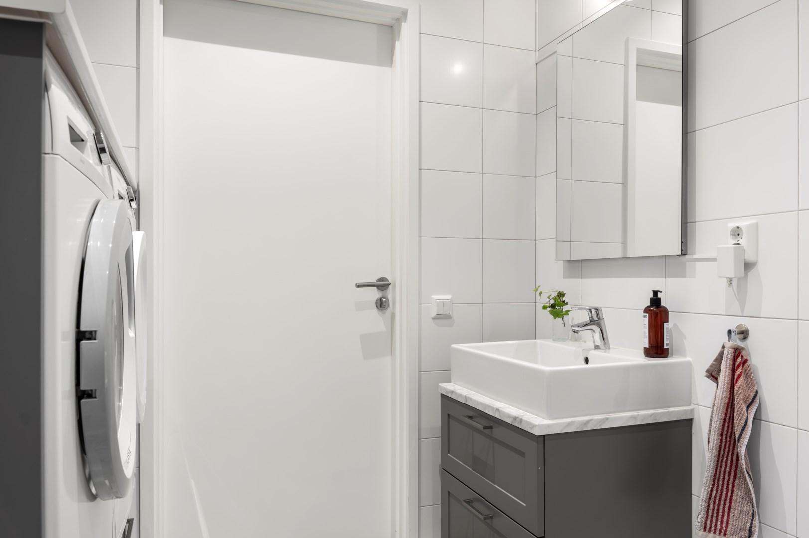 Bostadsbild från Hjortängsvägen 2, Såld i Björknäs, Nacka