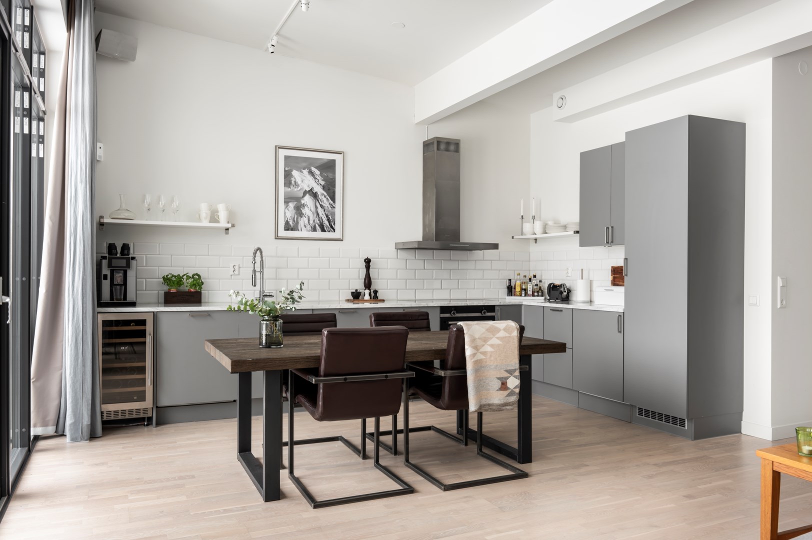 Bostadsbild från Hjortängsvägen 2, Såld i Björknäs, Nacka