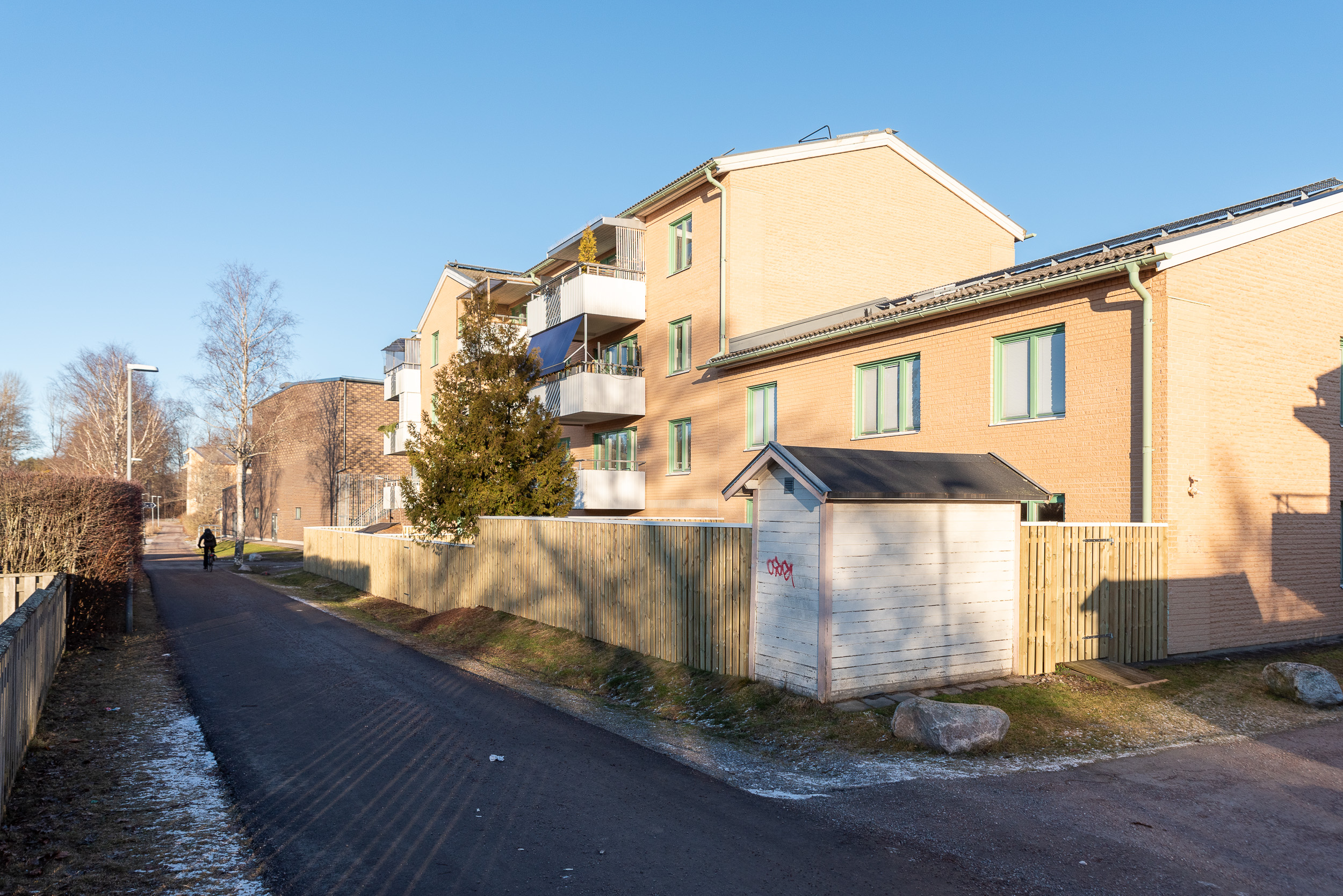 Bostadsbild från Vildrosgatan 31, Såld i Önsta Gryta, Västerås