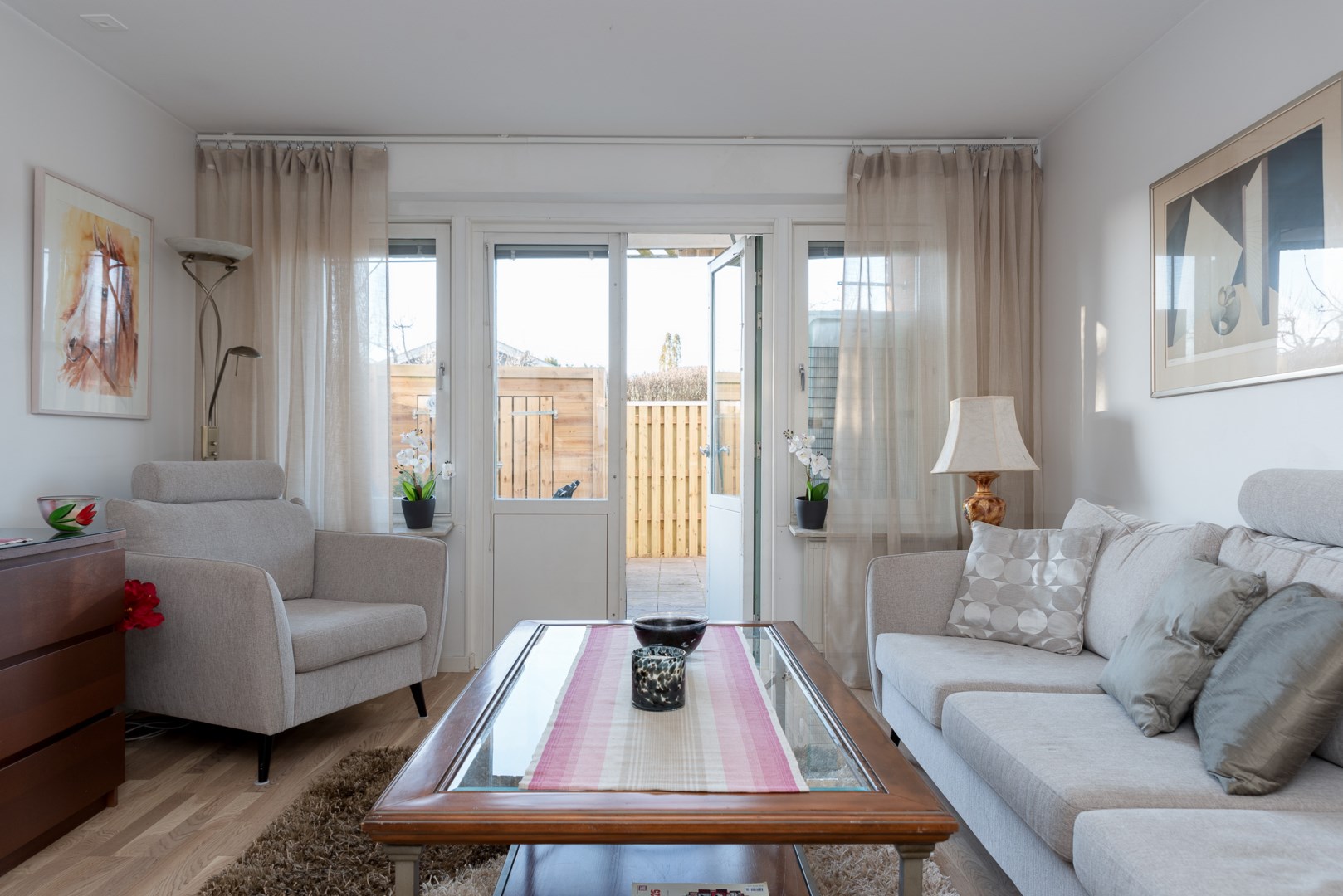 Bostadsbild från Vildrosgatan 31, Såld i Önsta Gryta, Västerås