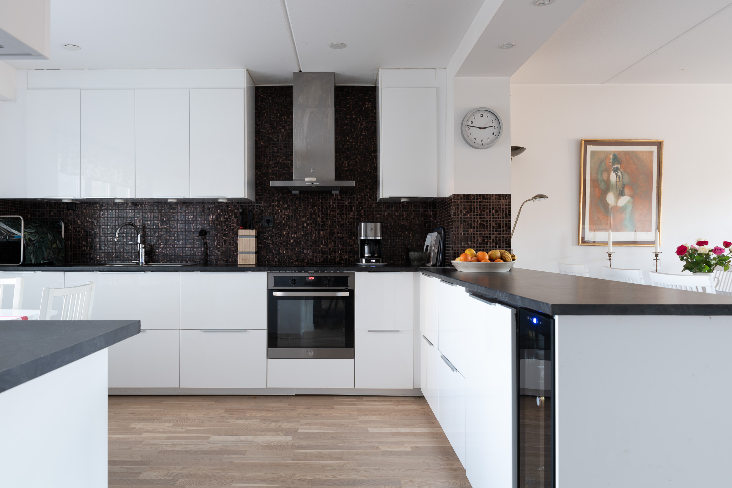 Bostadsbild från Vildrosgatan 31, Såld i Önsta Gryta, Västerås