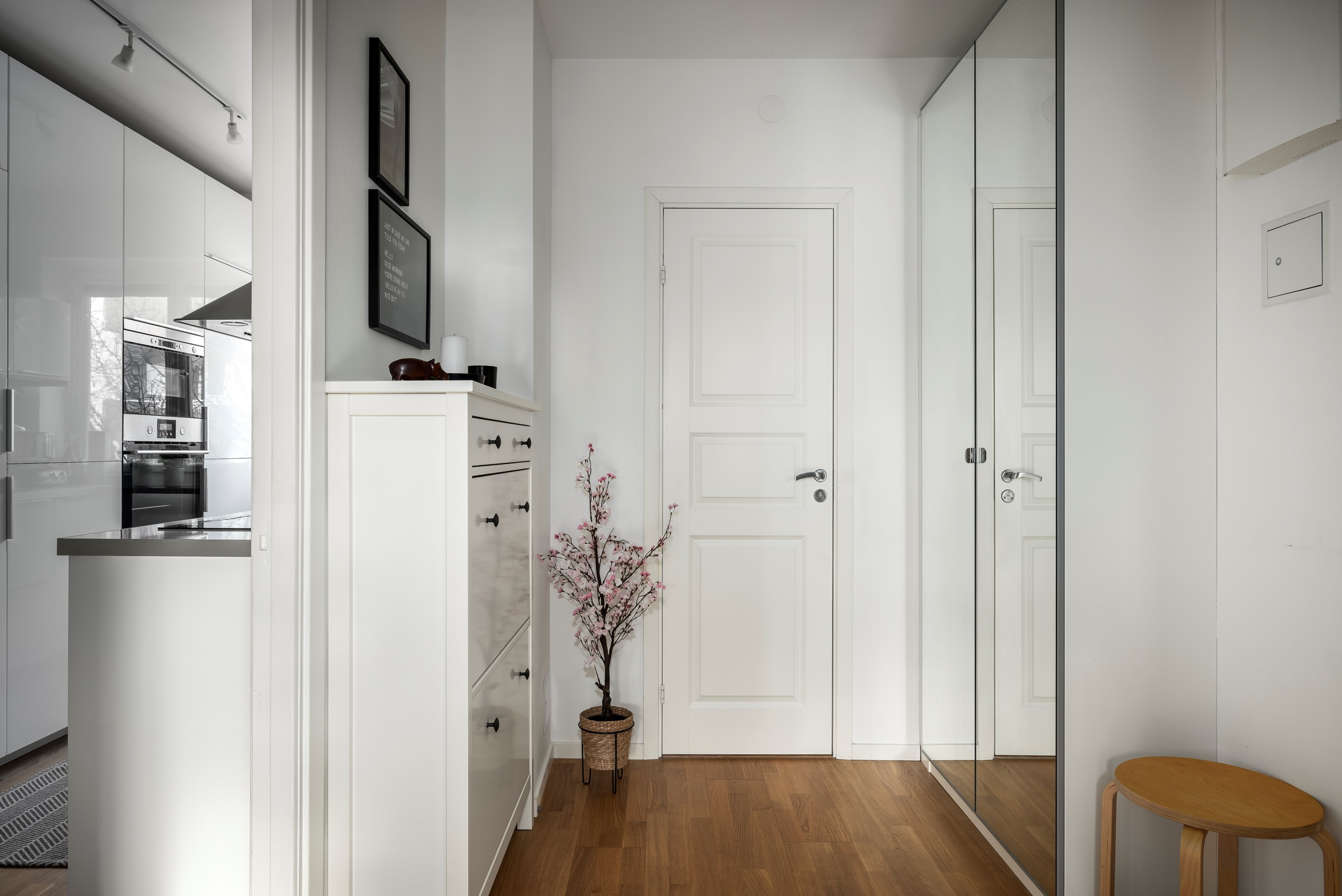 Bostadsbild från Ugglevägen 17D, Såld i Saltängen, Nacka