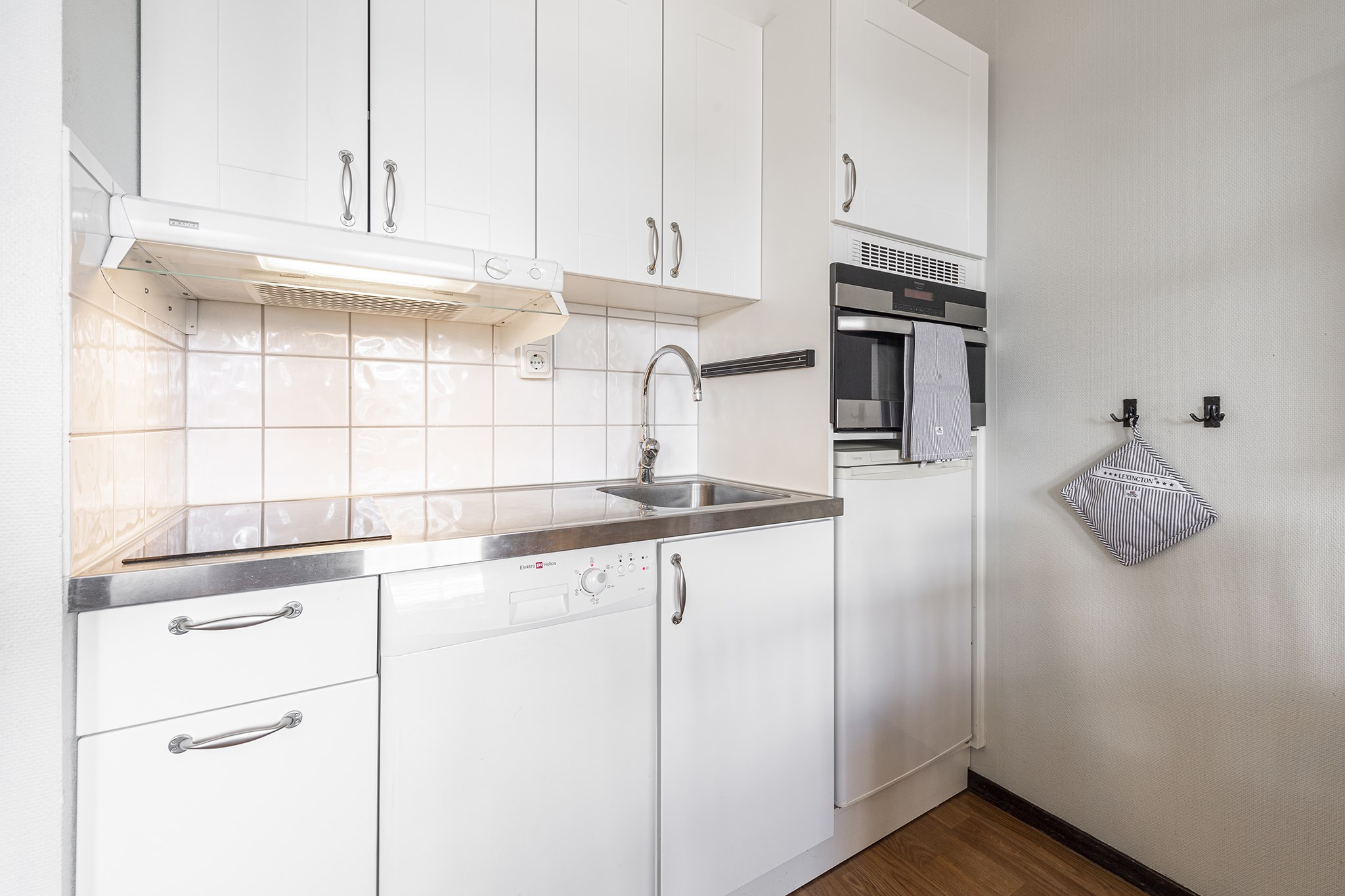 Kök med all maskinell utrustning