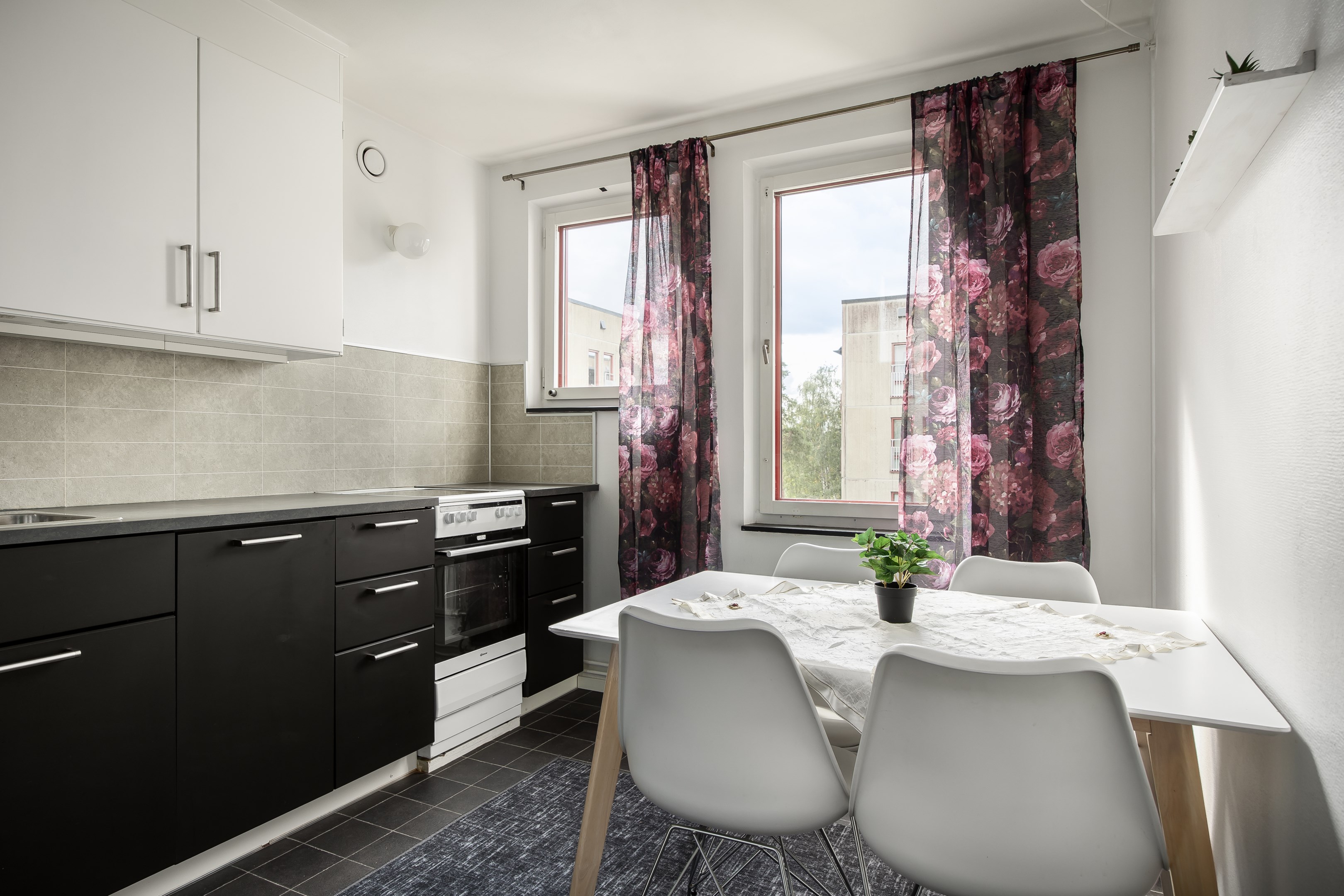 Bostadsbild från Ornövägen 34, Såld i Västra Orminge, Nacka