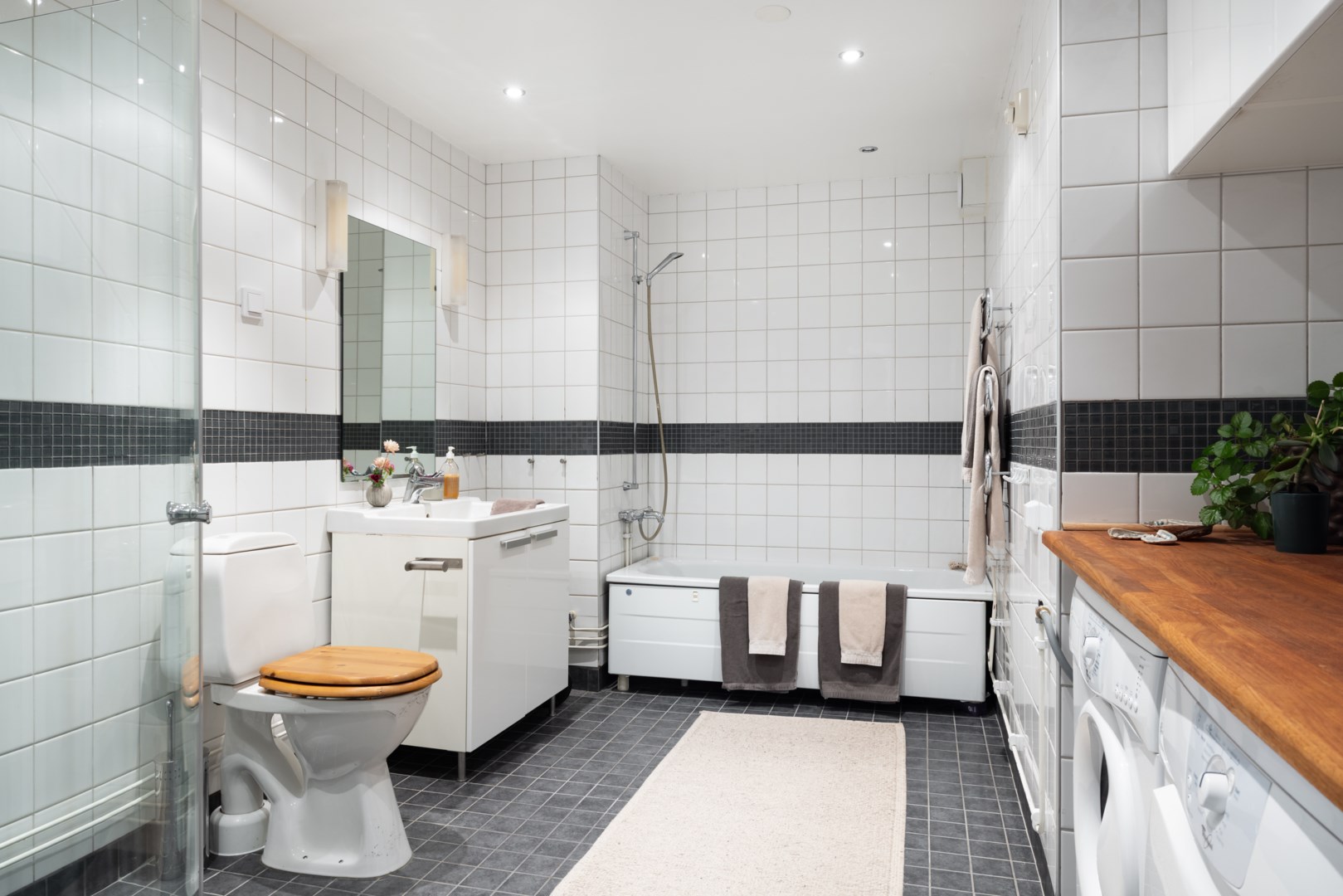 Bostadsbild från Birger Jarlsgatan 78, 5tr, Såld i Vasastan/Östermalm, Stockholm