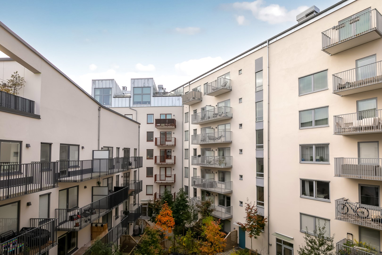 Bostadsbild från Nackabacken 15, Till salu i Nacka Centrum, Nacka