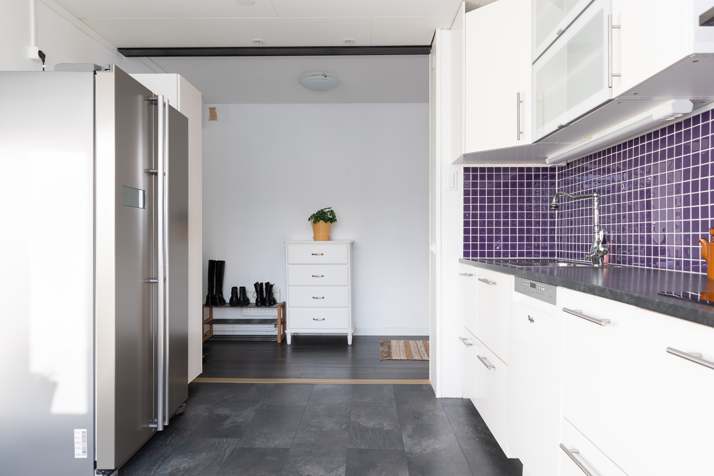 Bostadsbild från Kungsfågelgatan 77, Till salu i Råby, Västerås