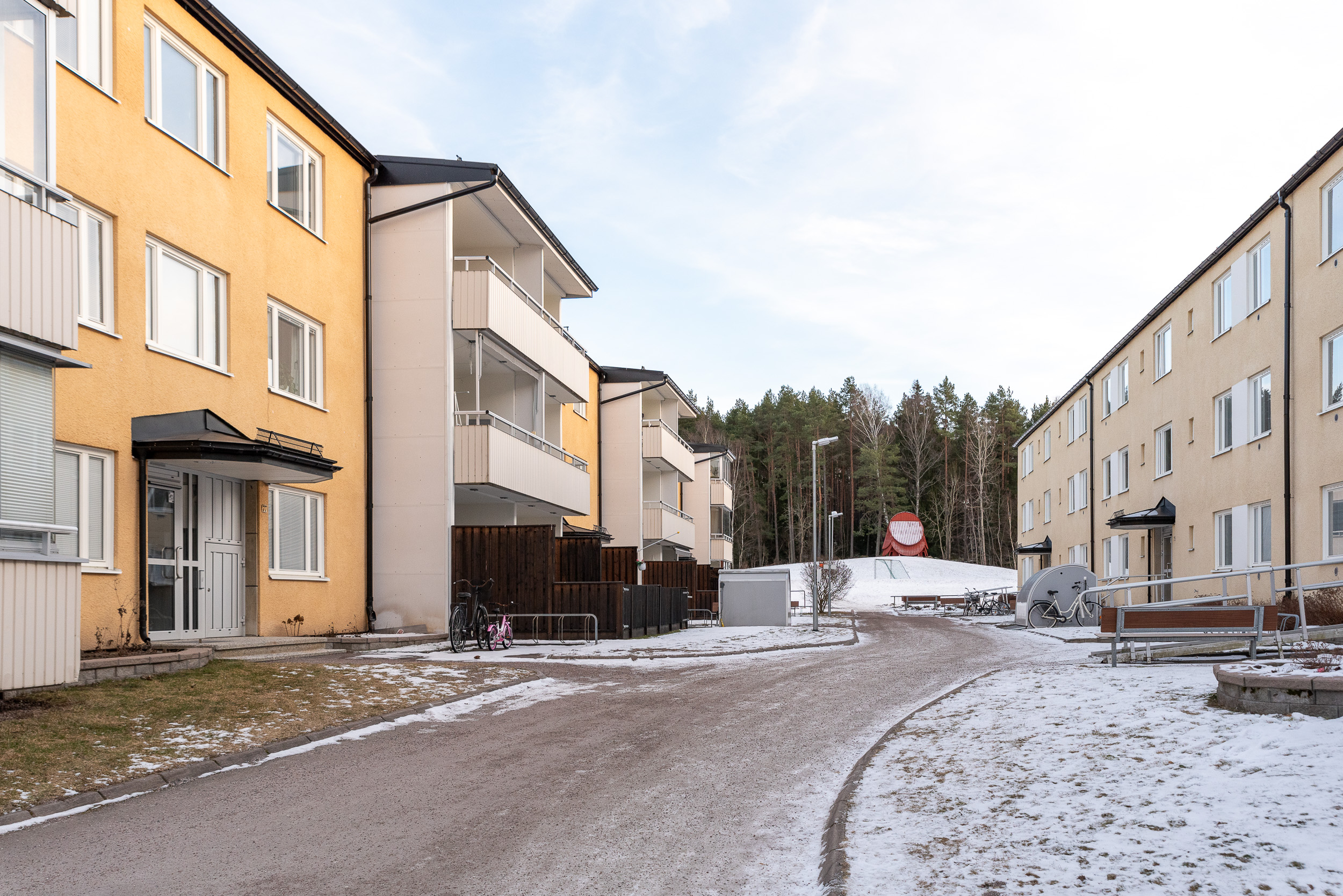 Bostadsbild från Kungsfågelgatan 77, Till salu i Råby, Västerås