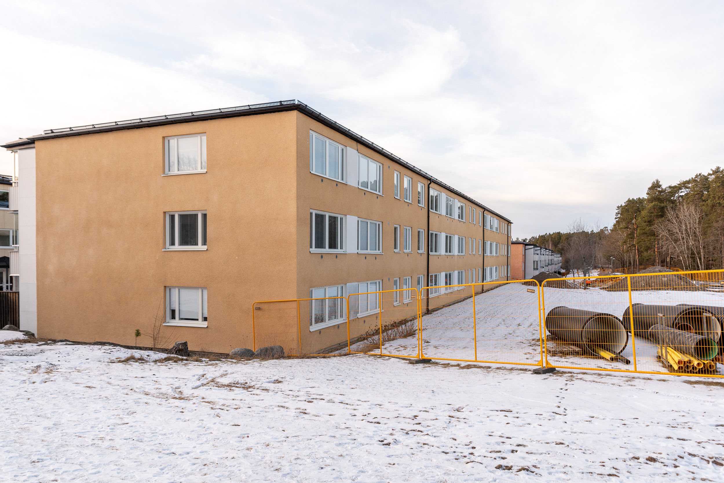 Bostadsbild från Kungsfågelgatan 77, Till salu i Råby, Västerås