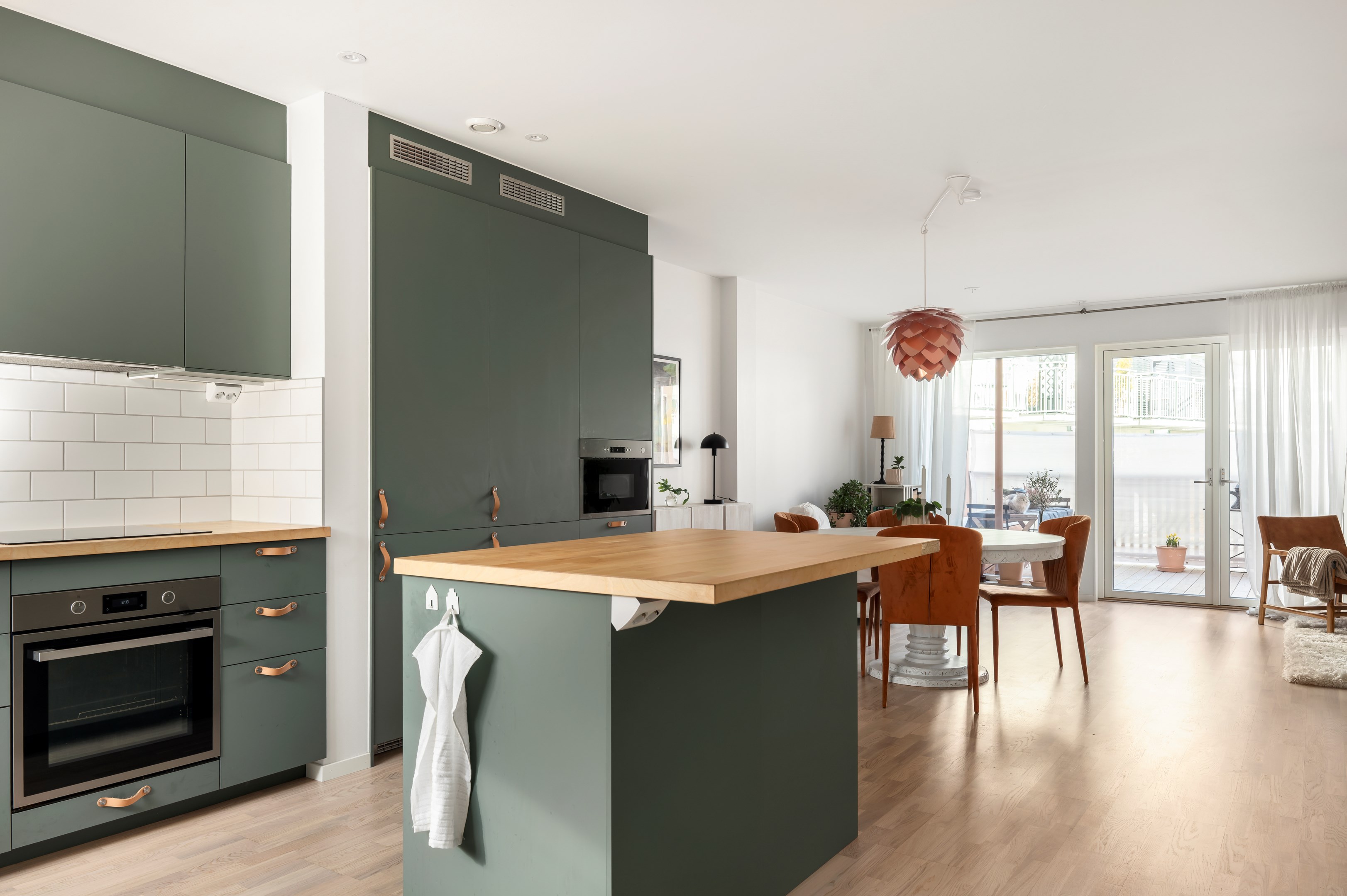 Bostadsbild från Båtvägen 35, Såld i Porslinskvarteren, Värmdö