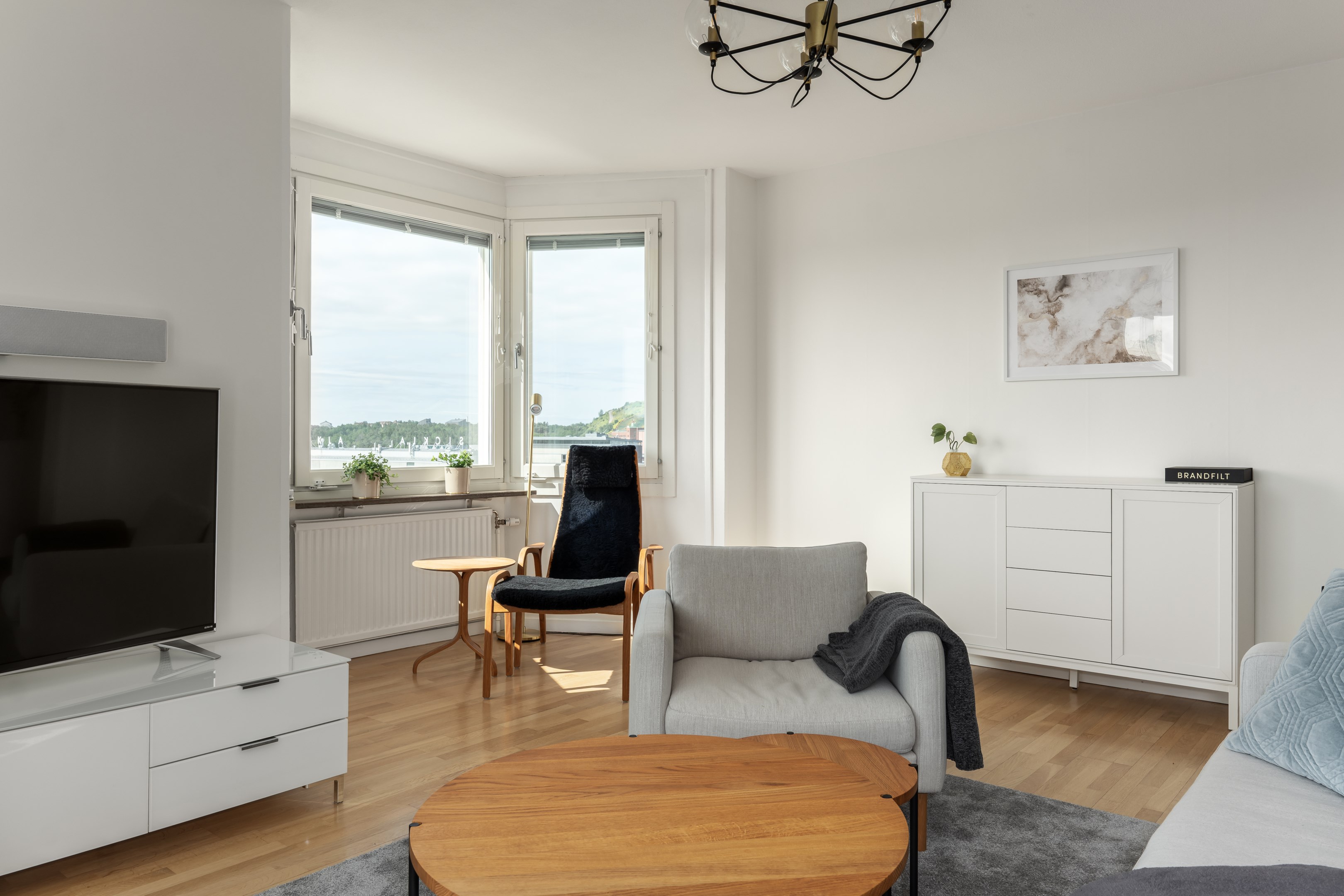 Bostadsbild från Alphyddevägen 15, Till salu i Alphyddan, Nacka