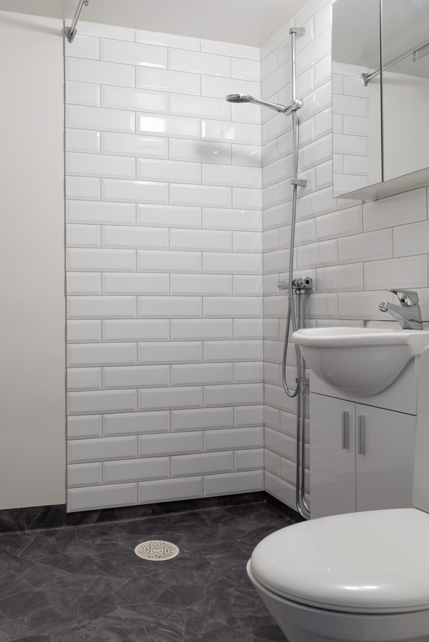 Bostadsbild från Benvägen 18, Såld i Bjurhovda, Västerås