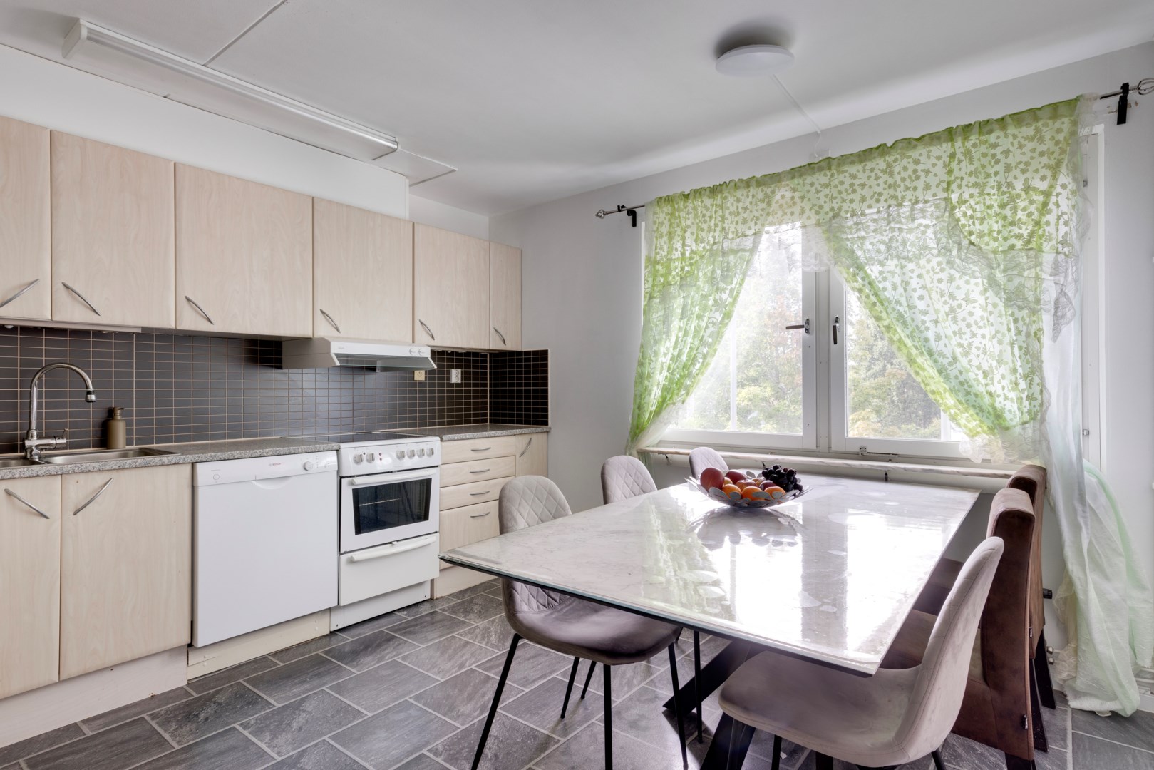 Bostadsbild från Stenrösvägen 3, Kommande i Stenhagen, Uppsala