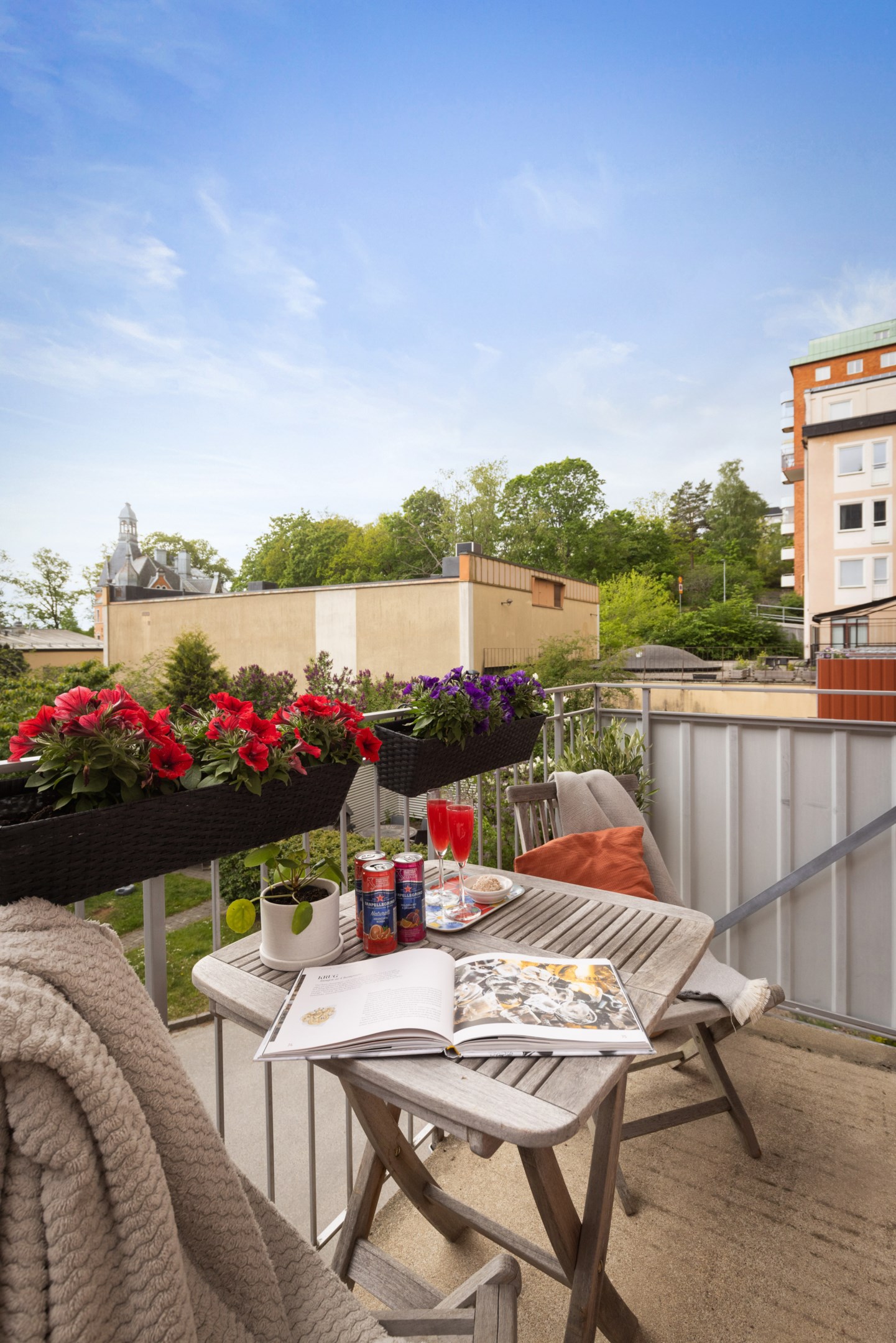 Bostadsbild från Fredrik Jahns Gränd 12, Såld i Finntorp, Nacka