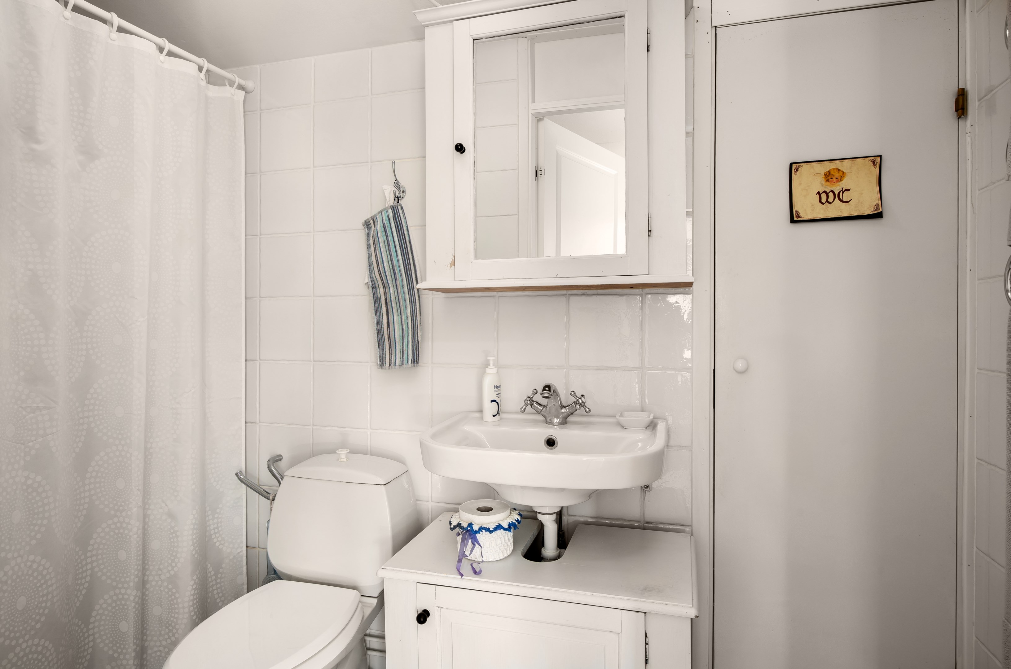 Bostadsbild från Björkholmsvägen 153, Till salu i Östra Orminge, Nacka