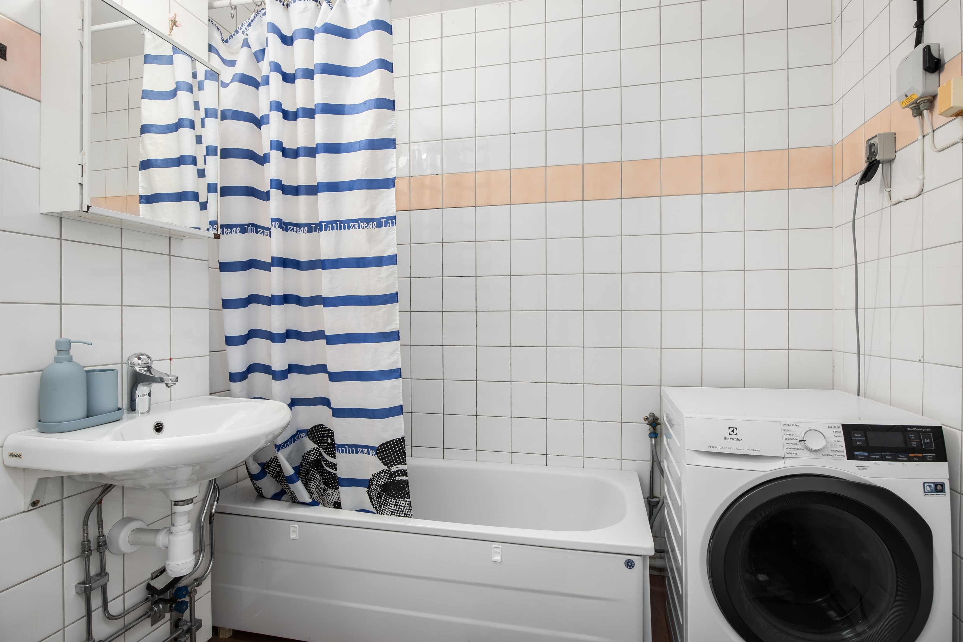 Bostadsbild från Edövägen 26C, Såld i Västra Orminge, Nacka