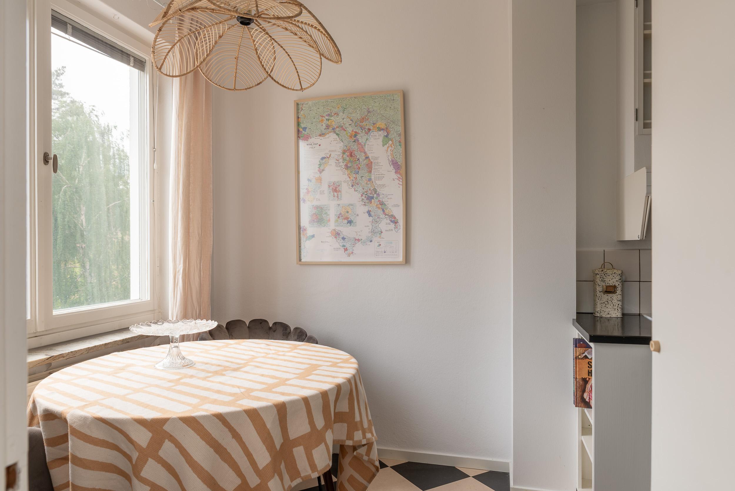 Bostadsbild från Narvavägen 67, Till salu i Krumeluren, Västerås