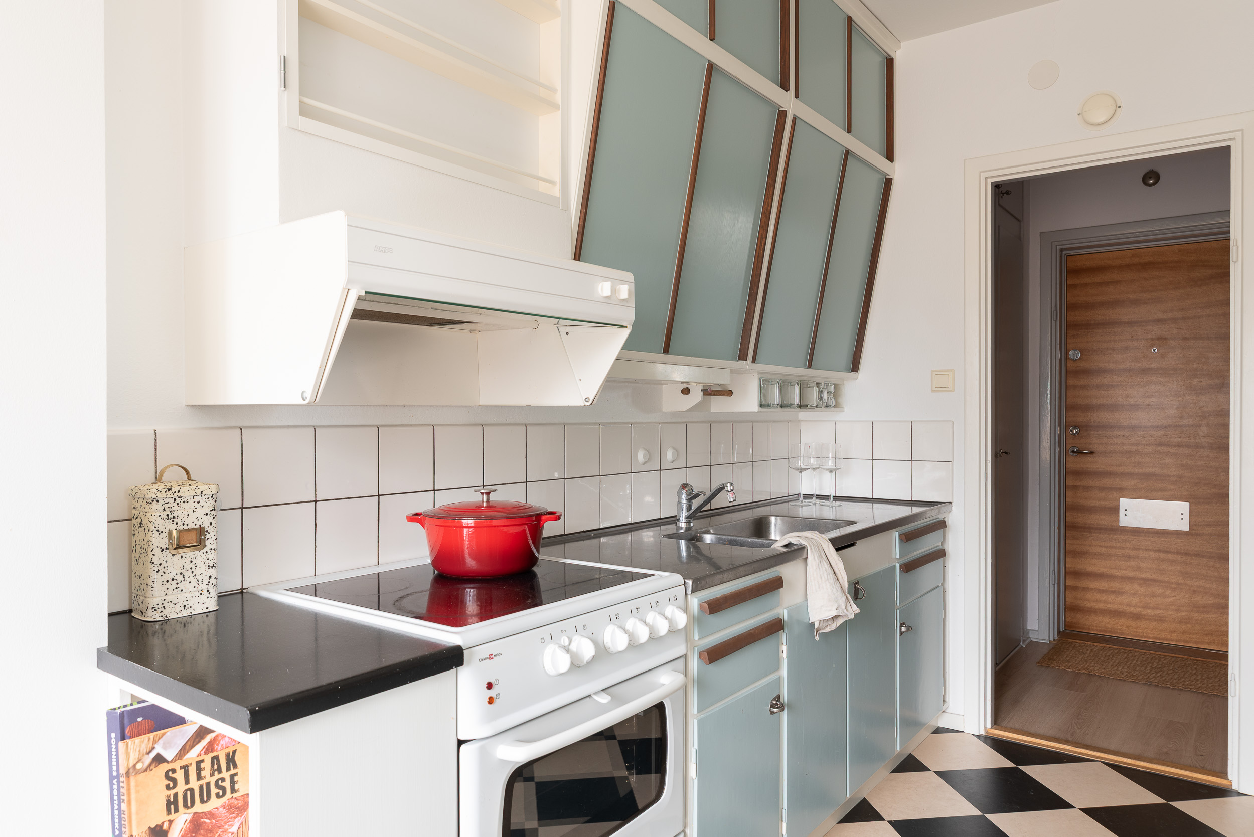 Bostadsbild från Narvavägen 67, Till salu i Krumeluren, Västerås