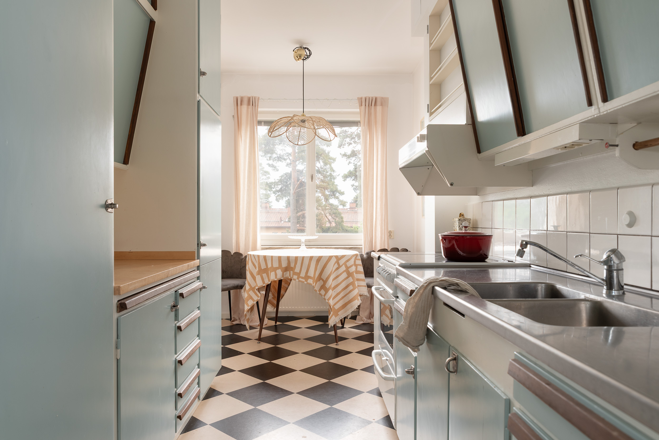 Bostadsbild från Narvavägen 67, Till salu i Krumeluren, Västerås