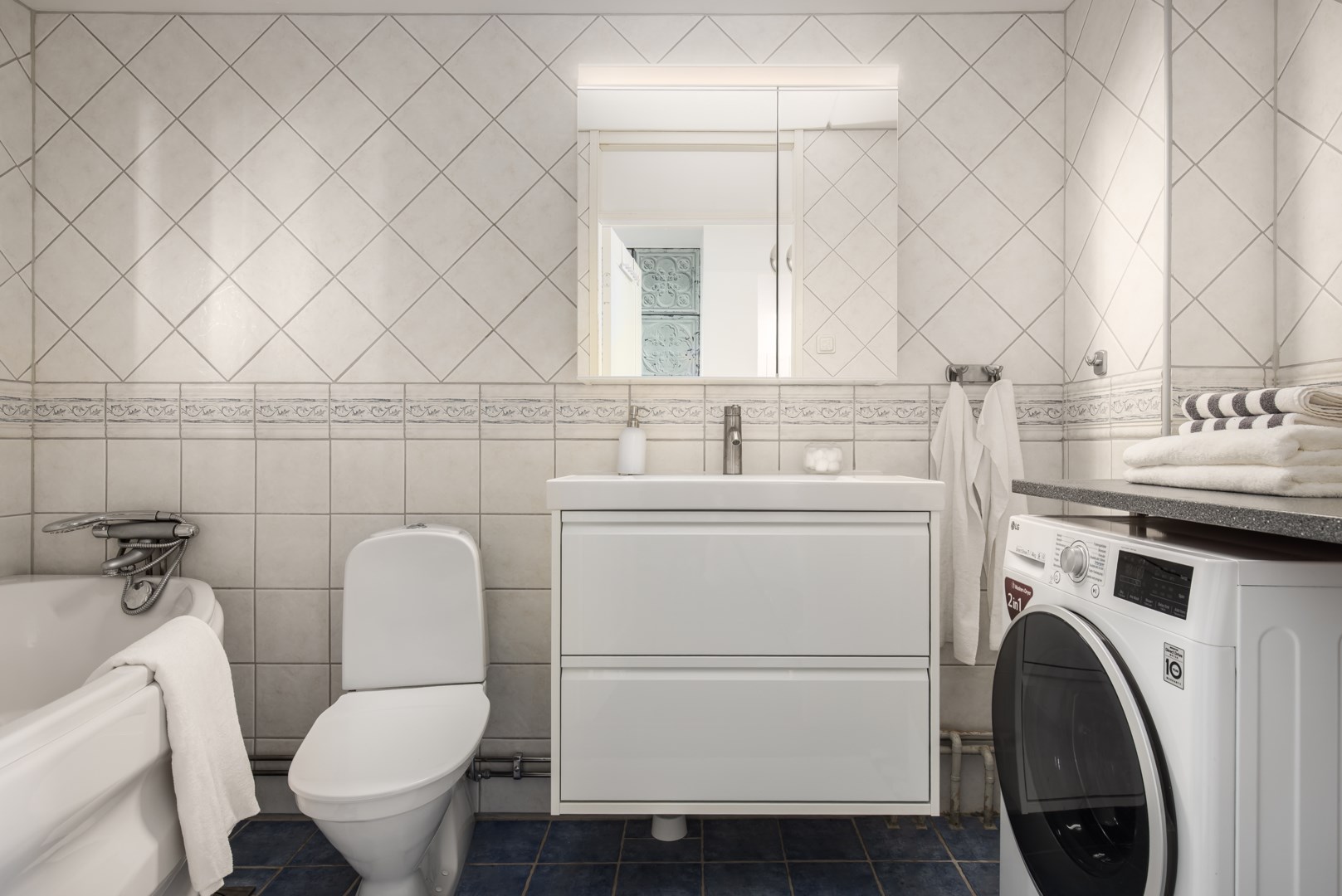 Bostadsbild från Norrholmsvägen 165, Kommande i Östra Orminge, Nacka