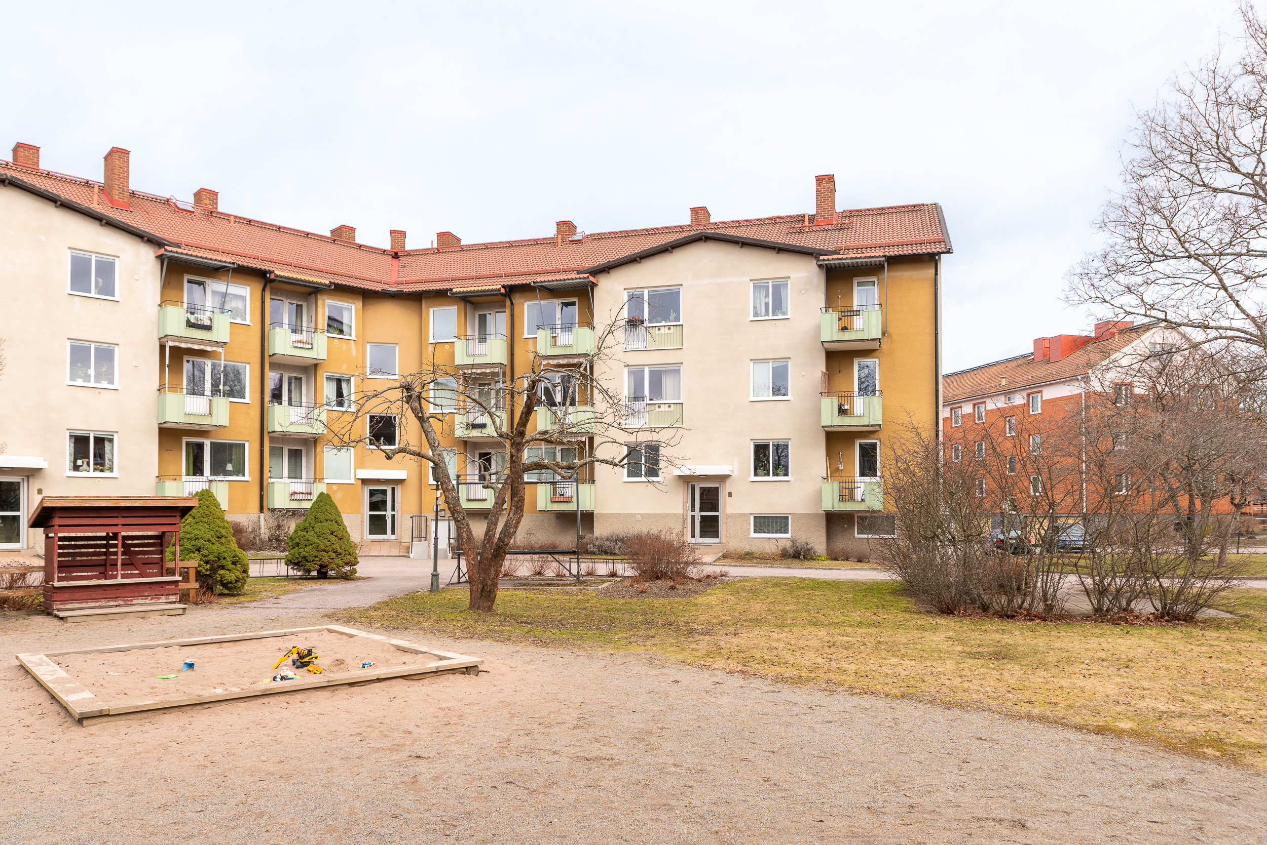 Bostadsbild från Svärdsliljegatan 13A, Såld i Gideonsberg, Västerås