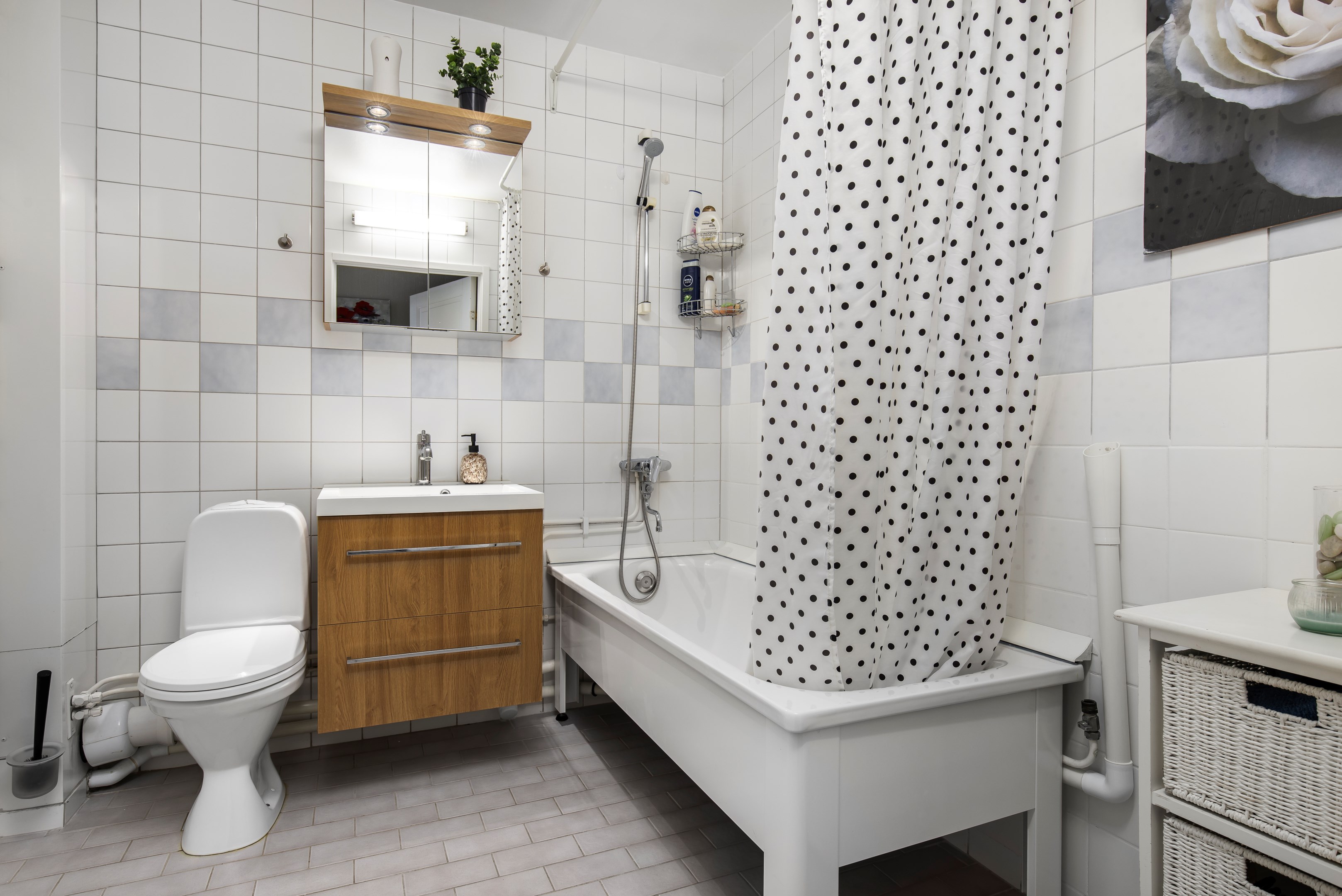 Bostadsbild från Skarpövägen 47, Såld i Västra Orminge, Nacka