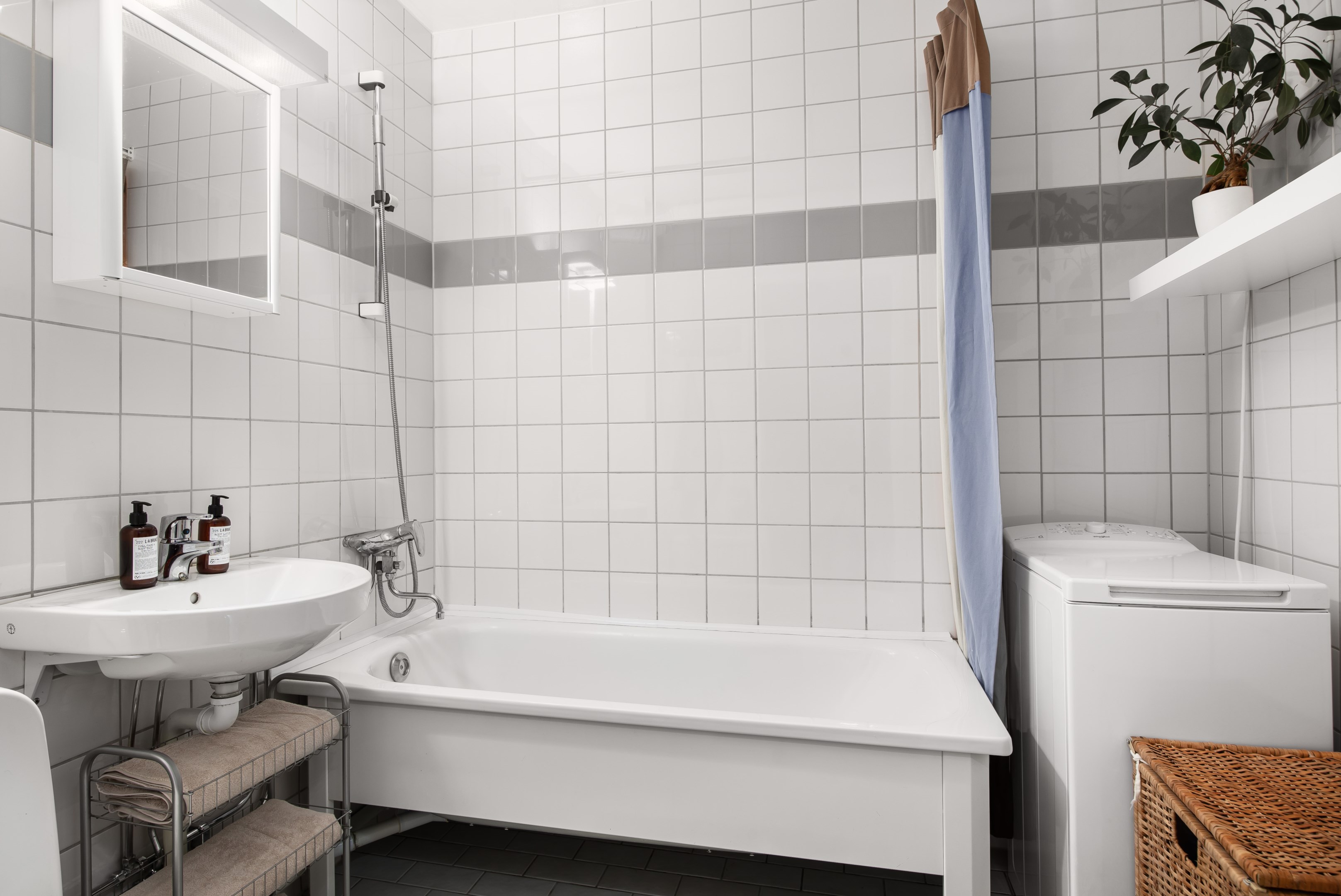 Bostadsbild från Edövägen 16C, Såld i Västra Orminge, Nacka