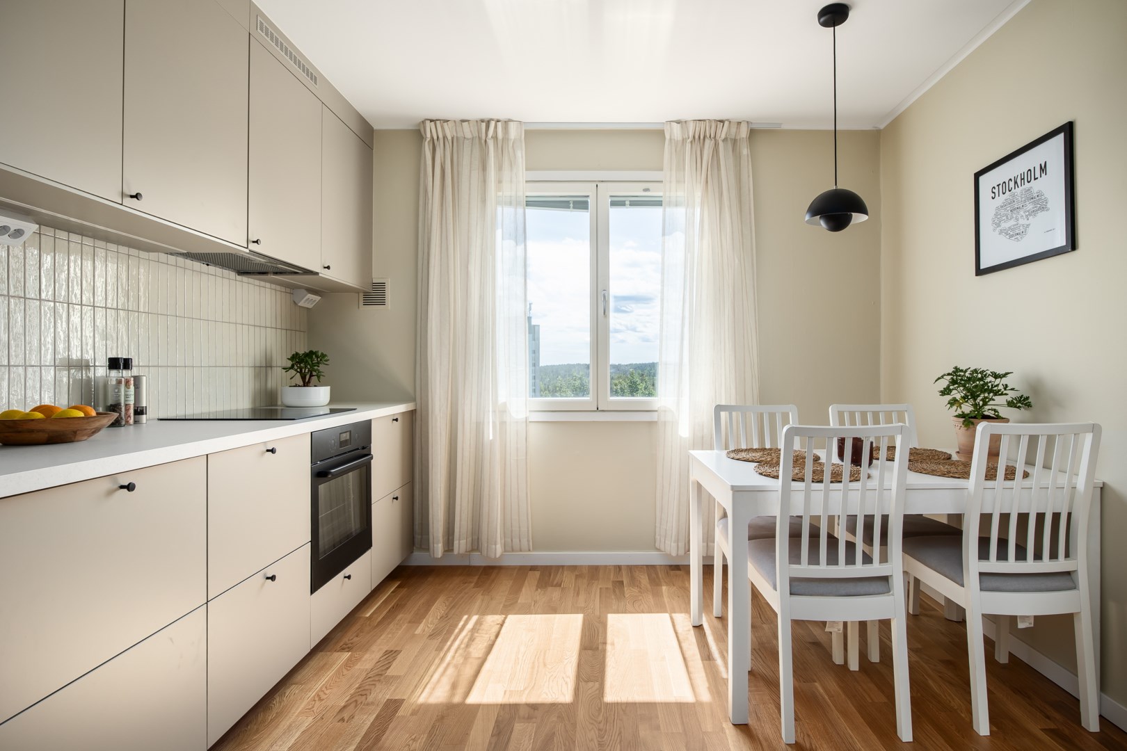 Bostadsbild från Edinsvägen 10, Såld i Ektorp, Nacka