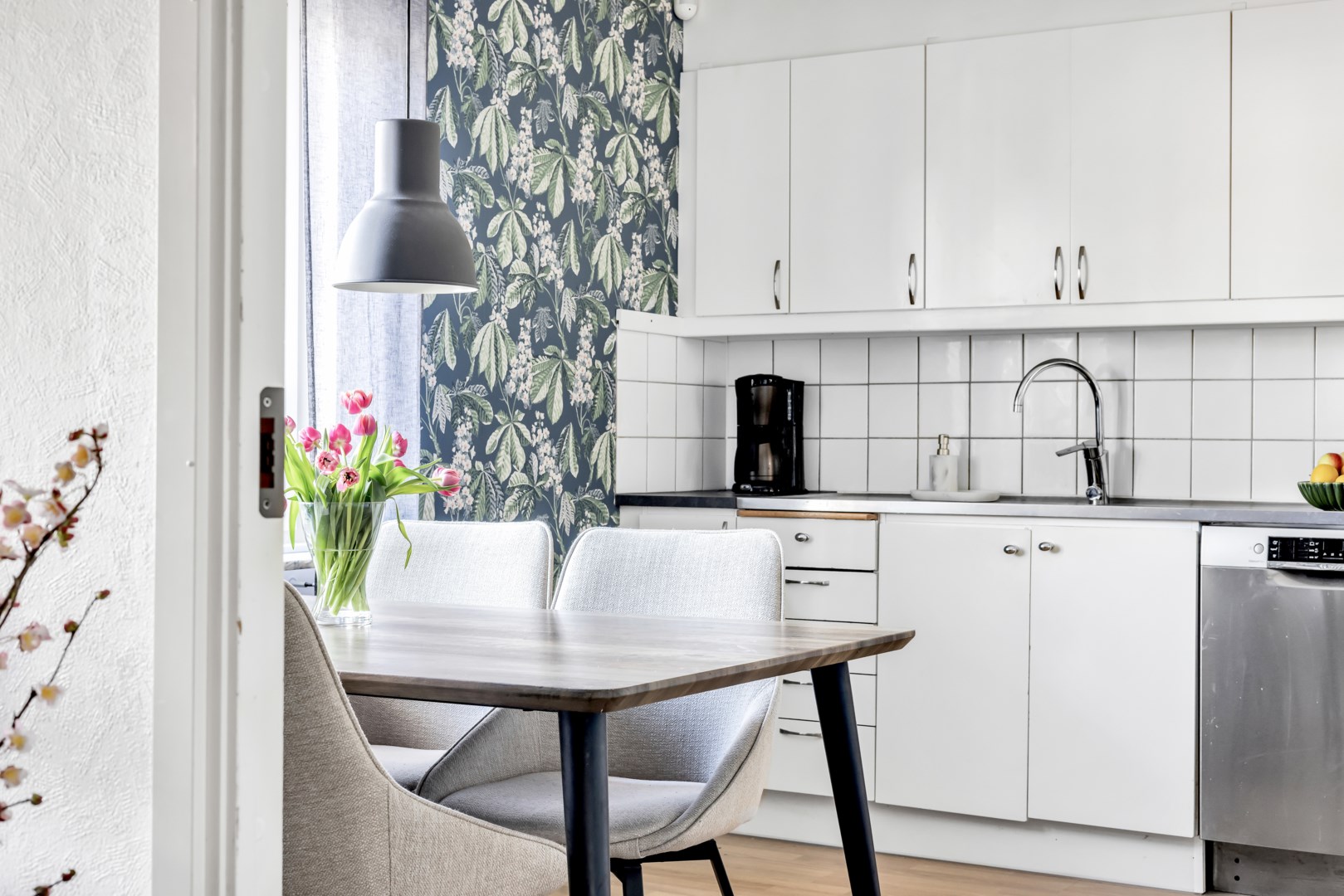 Bostadsbild från Dalaresan 46, Såld i Sävja, Uppsala