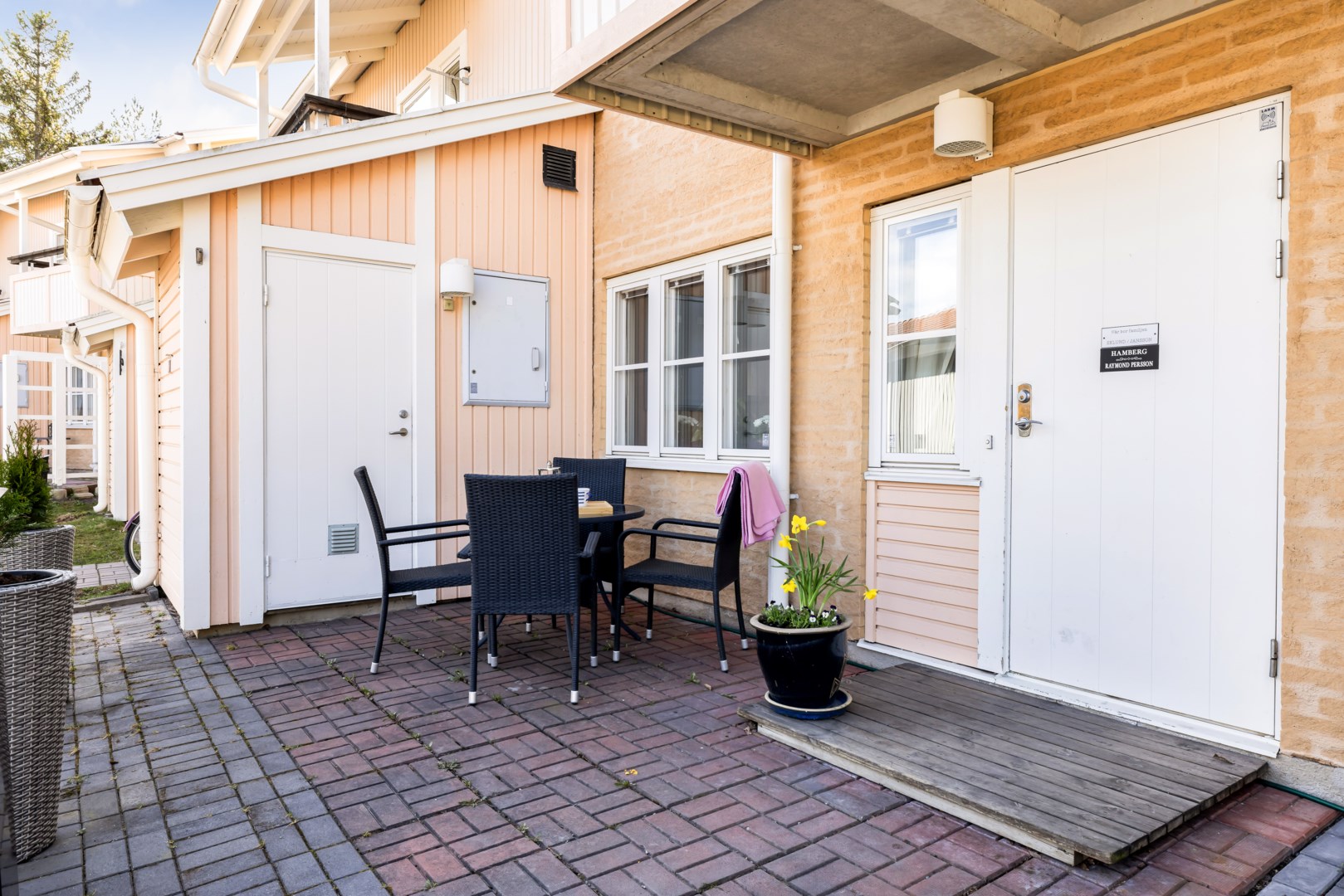 Bostadsbild från Dalaresan 46, Såld i Sävja, Uppsala