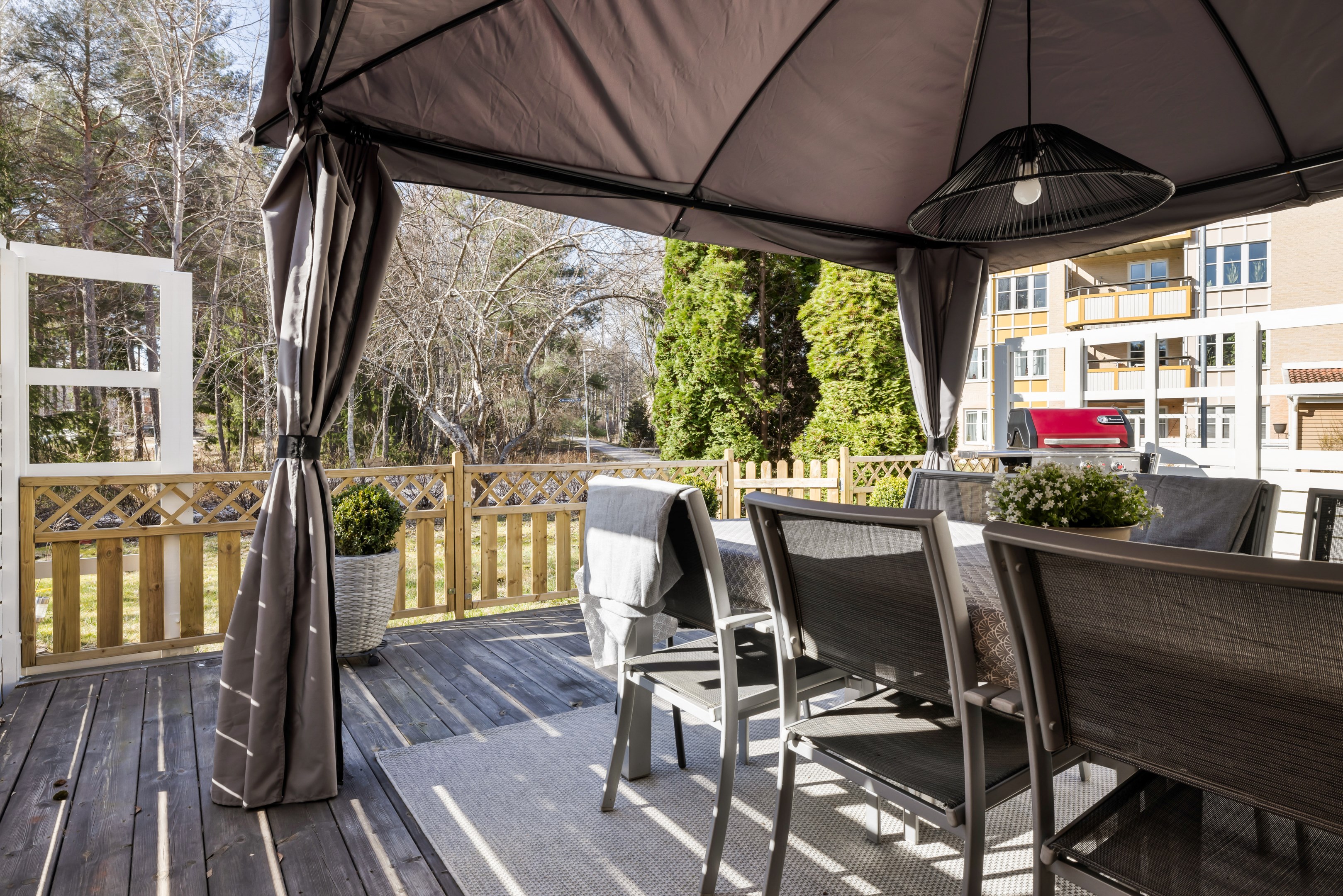 Bostadsbild från Dalaresan 46, Såld i Sävja, Uppsala