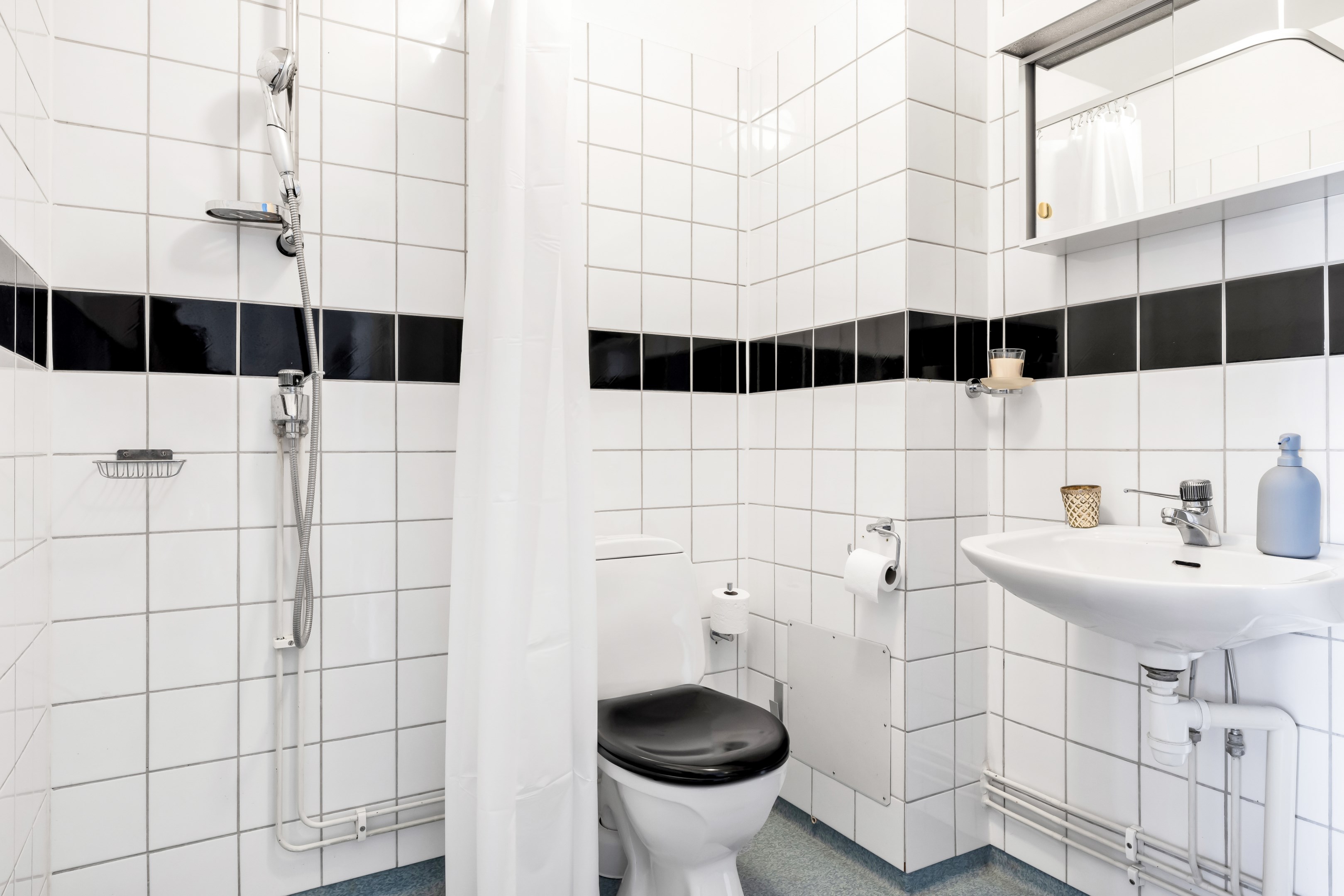 Bostadsbild från Dalaresan 46, Såld i Sävja, Uppsala