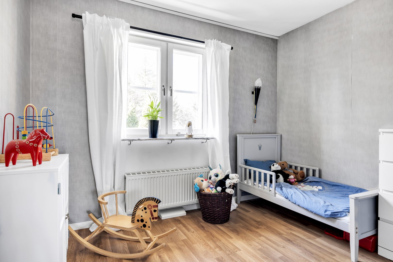 Bostadsbild från Dalaresan 46, Såld i Sävja, Uppsala