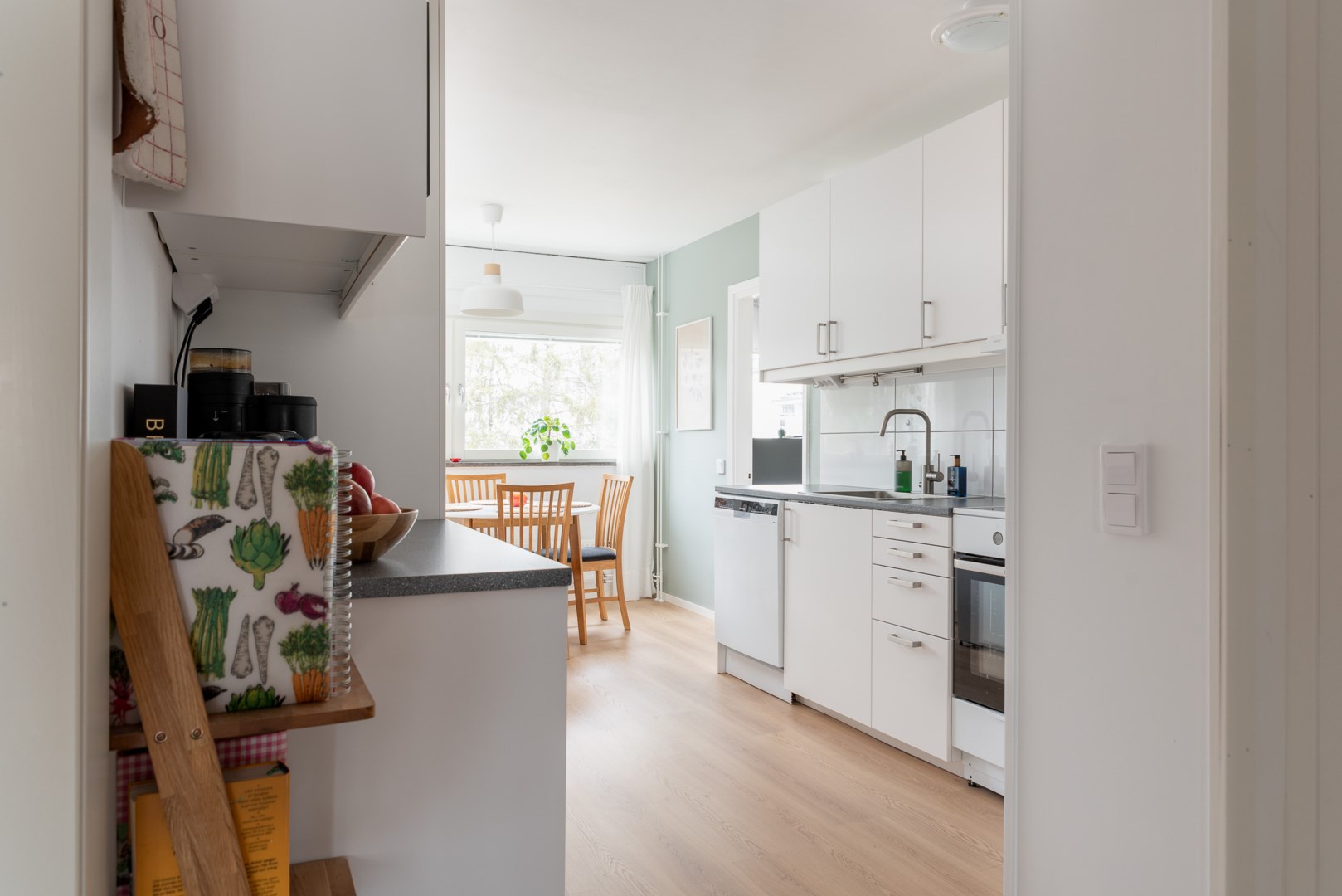 Bostadsbild från Skjutbanegatan 9A, Såld i Haga, Västerås