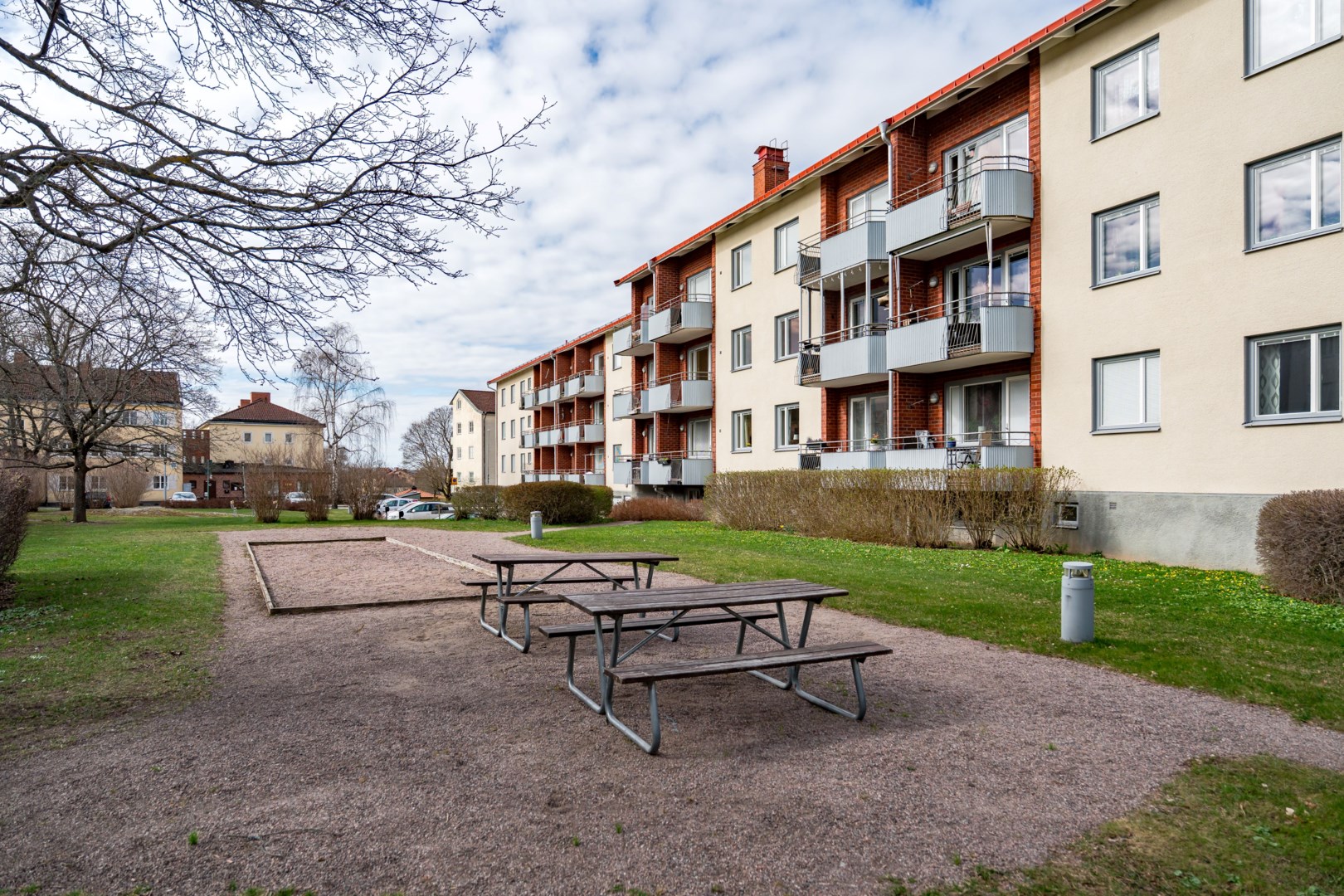 Bostadsbild från Källparksgatan 8C, Såld i Salabacke, Uppsala
