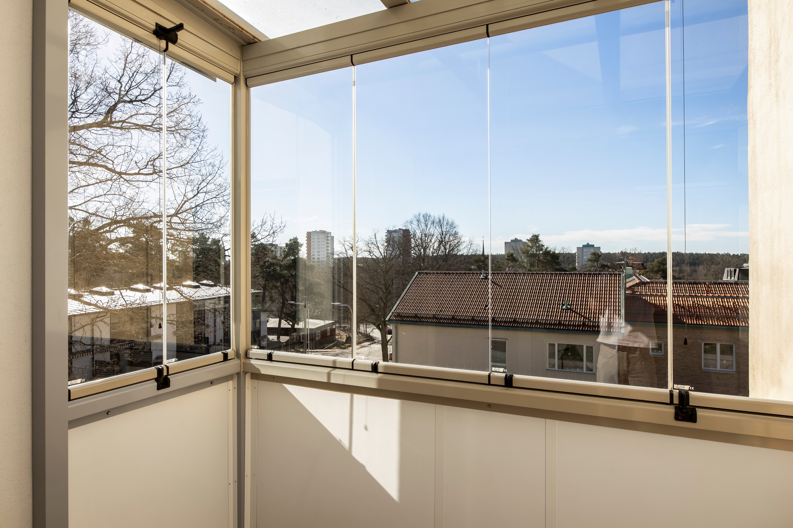 Bostadsbild från Tallidsvägen 2, Såld i Finntorp, Nacka