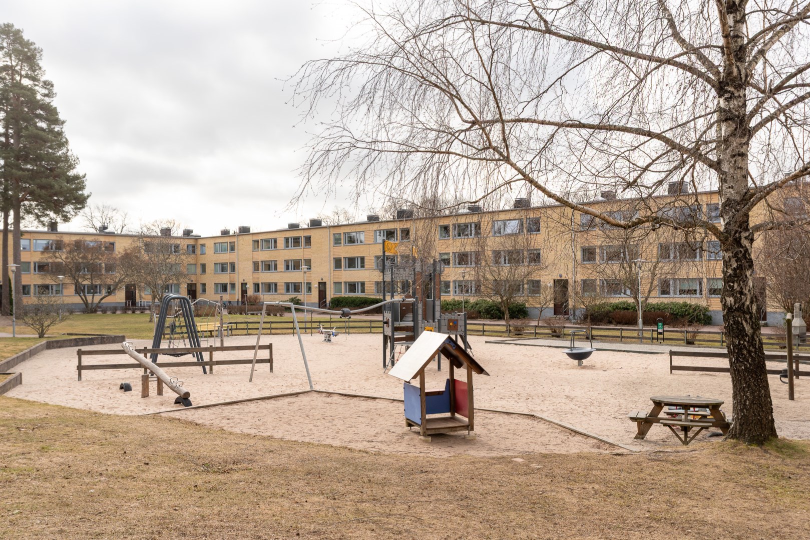 Bostadsbild från Kaserngatan 63, Såld i Viksäng, Västerås