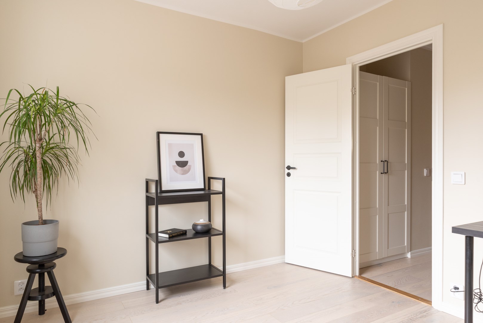 Bostadsbild från Kaserngatan 63, Såld i Viksäng, Västerås