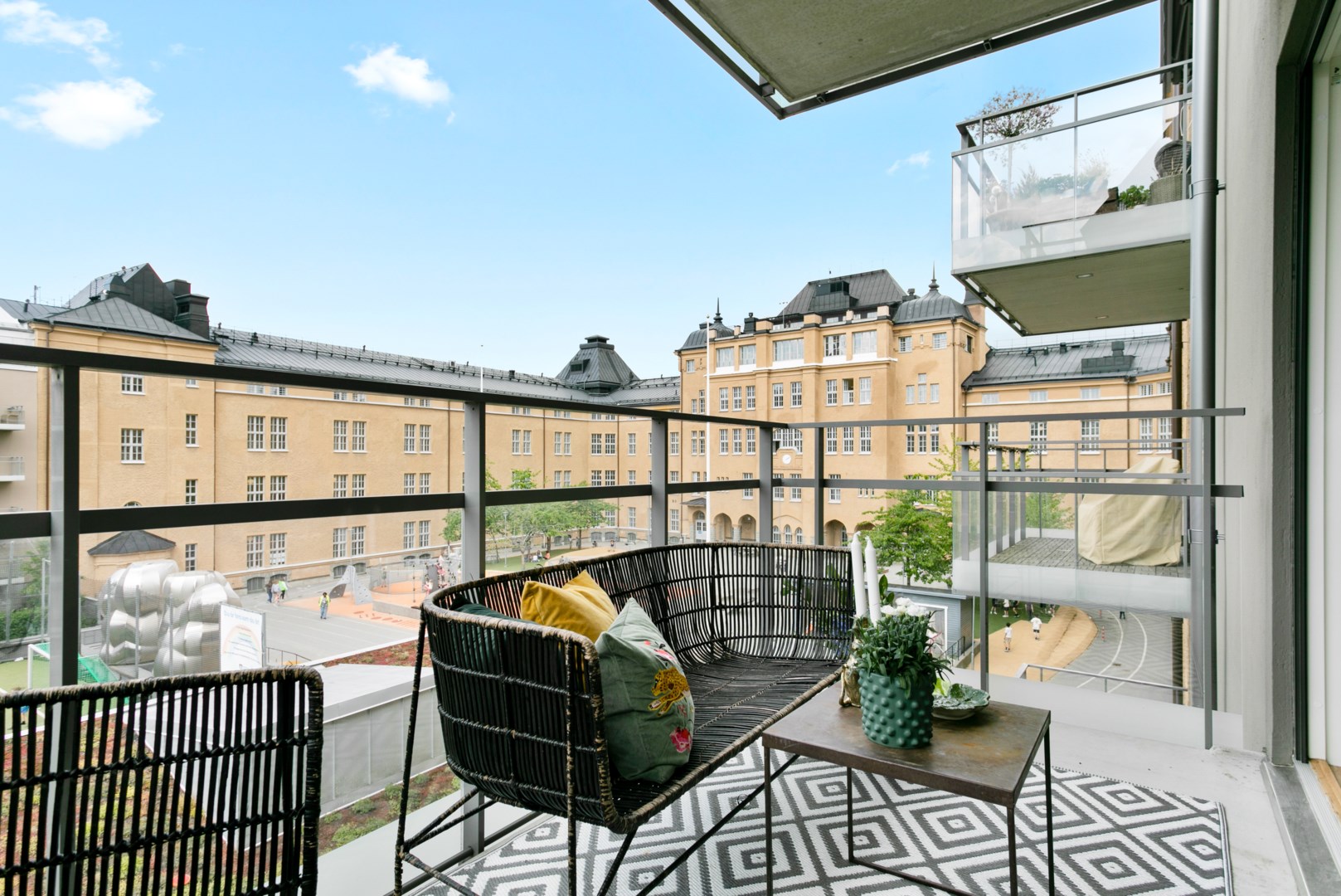 Bostadsbild från Danderydsgatan 27, 4tr, Såld i Östermalm - Lärkstan, Stockholm