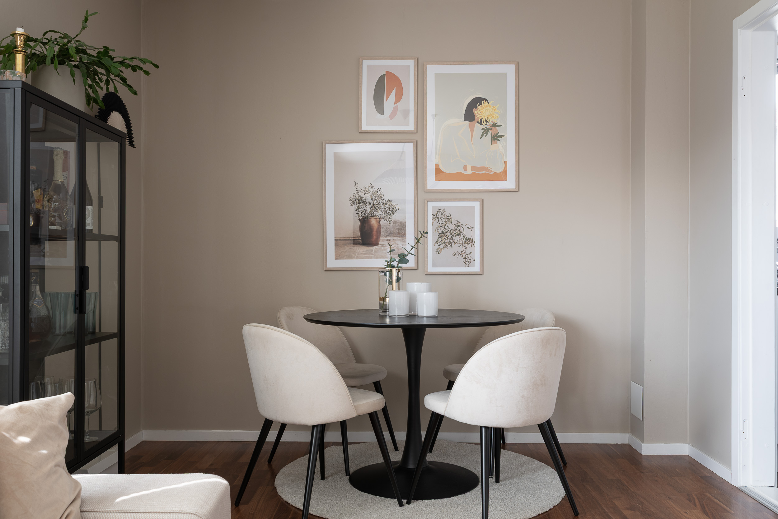 Bostadsbild från Bofinksvägen 37, Till salu i Råby, Västerås