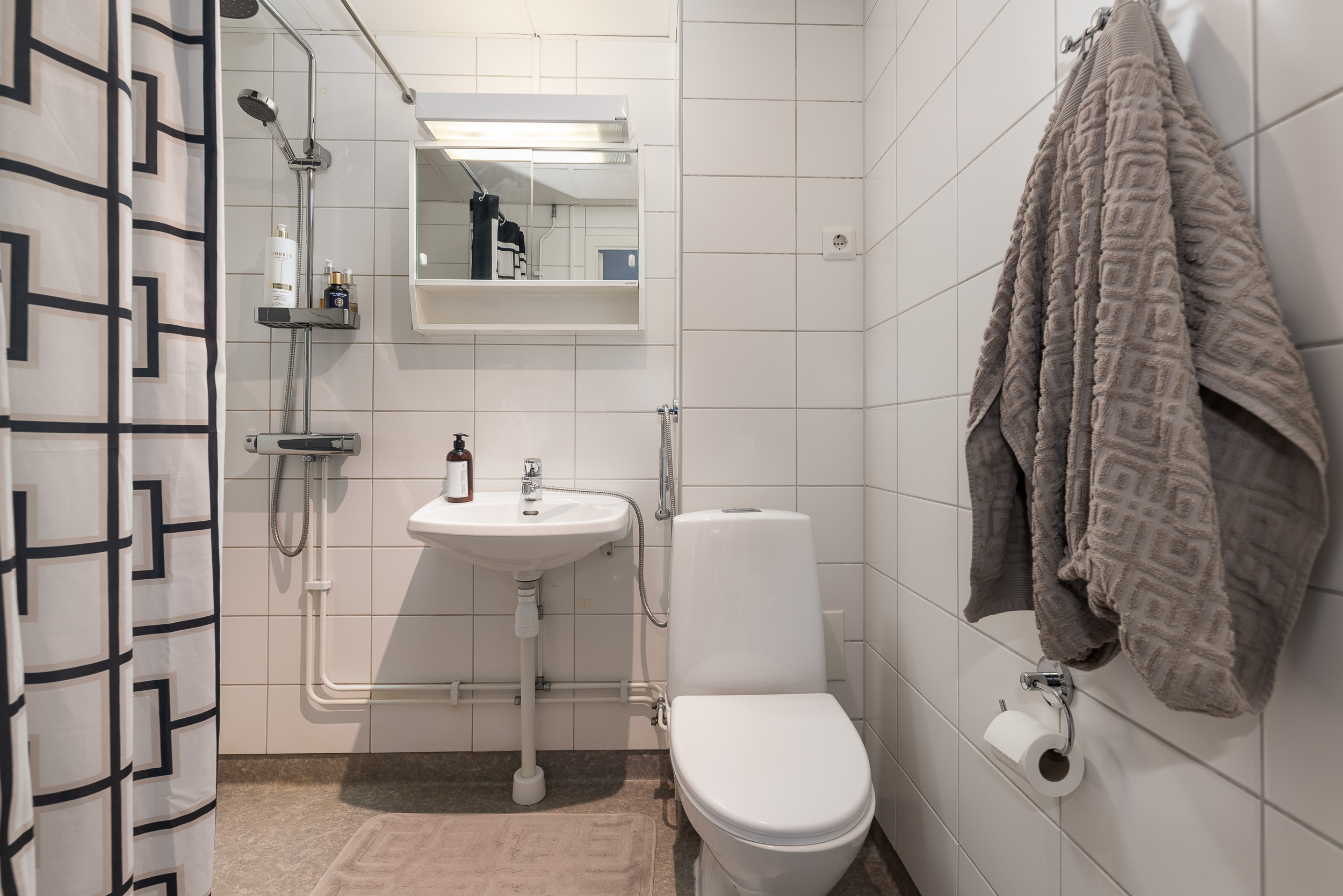 Bostadsbild från Bofinksvägen 37, Till salu i Råby, Västerås