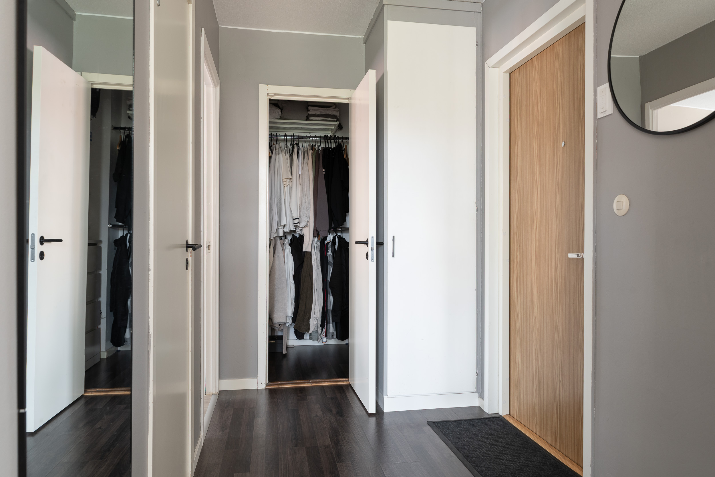 Bostadsbild från Bofinksvägen 37, Till salu i Råby, Västerås